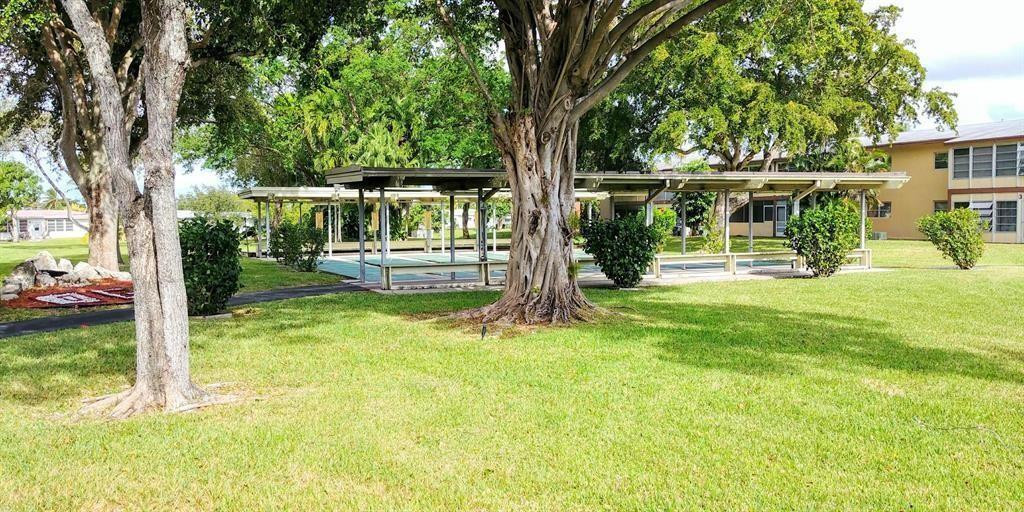 ORIOLE GARDENS CONDO - Residential