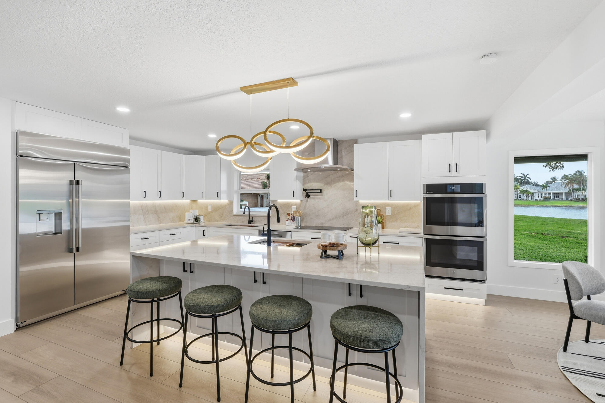 PARKLAND LAKES - Residential