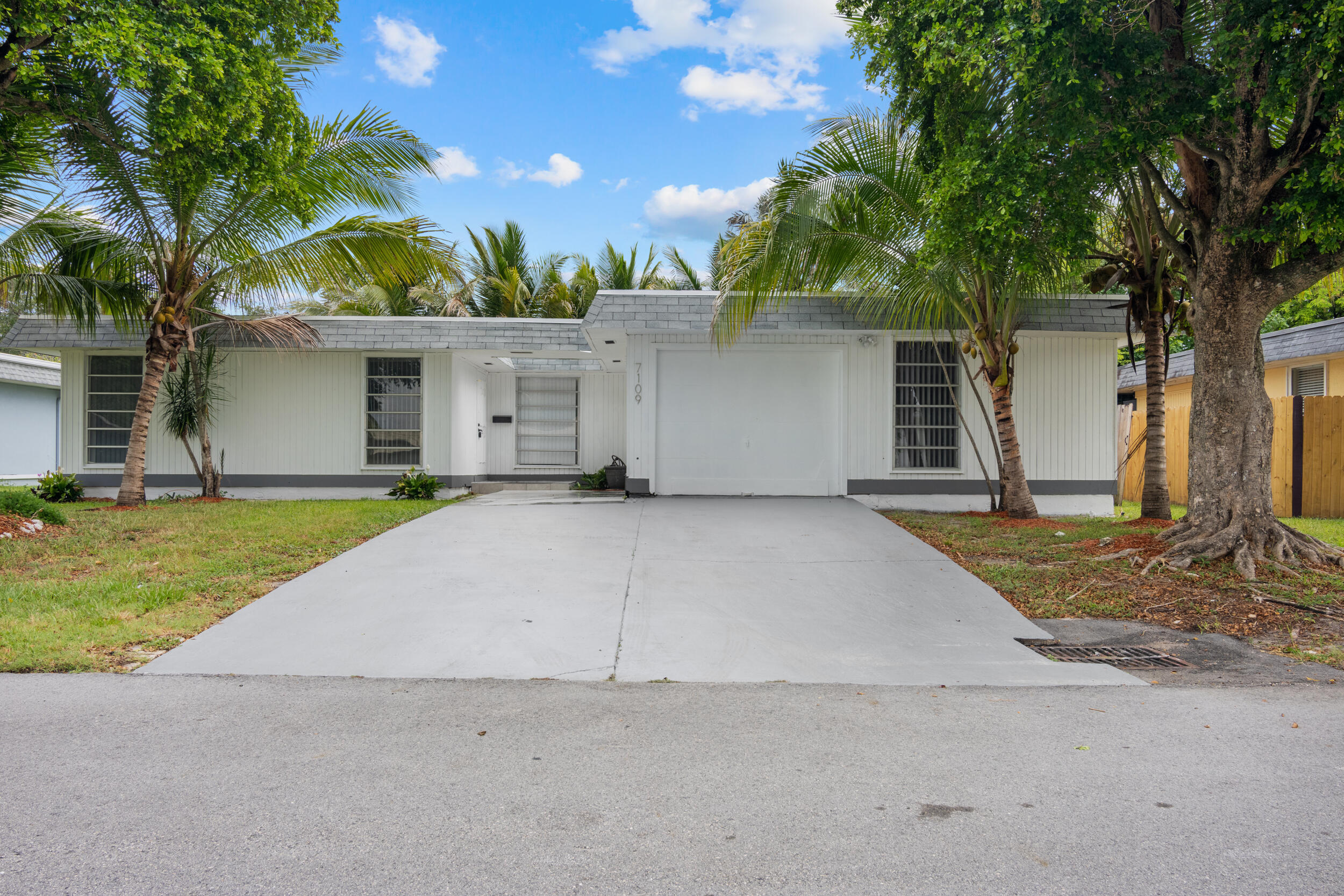 Mainlands Of Tamarac Lake - Residential