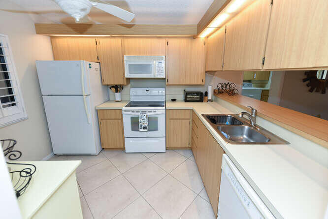 MARINA AT THE BLUFFS CONDO - Residential Lease