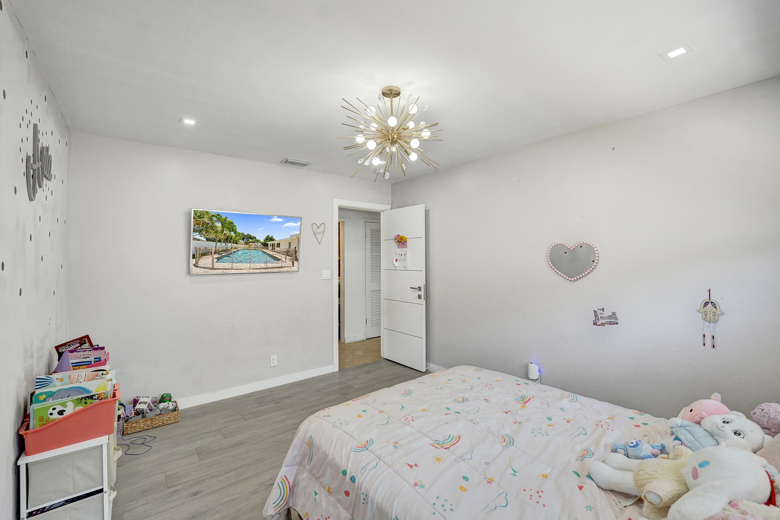 EMERALD HILLS - Residential Lease