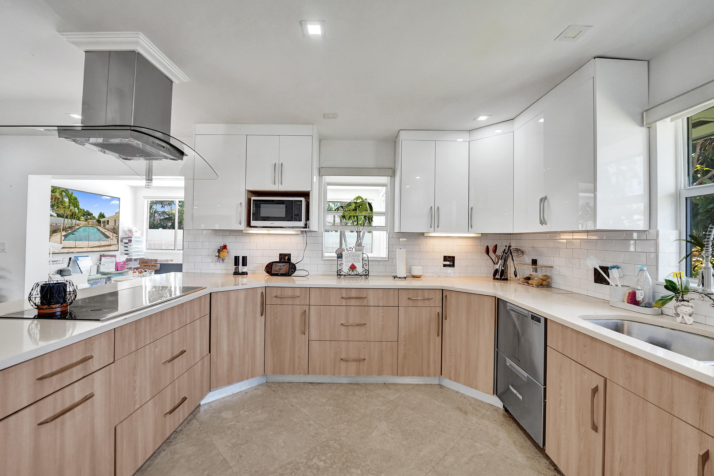 EMERALD HILLS - Residential Lease