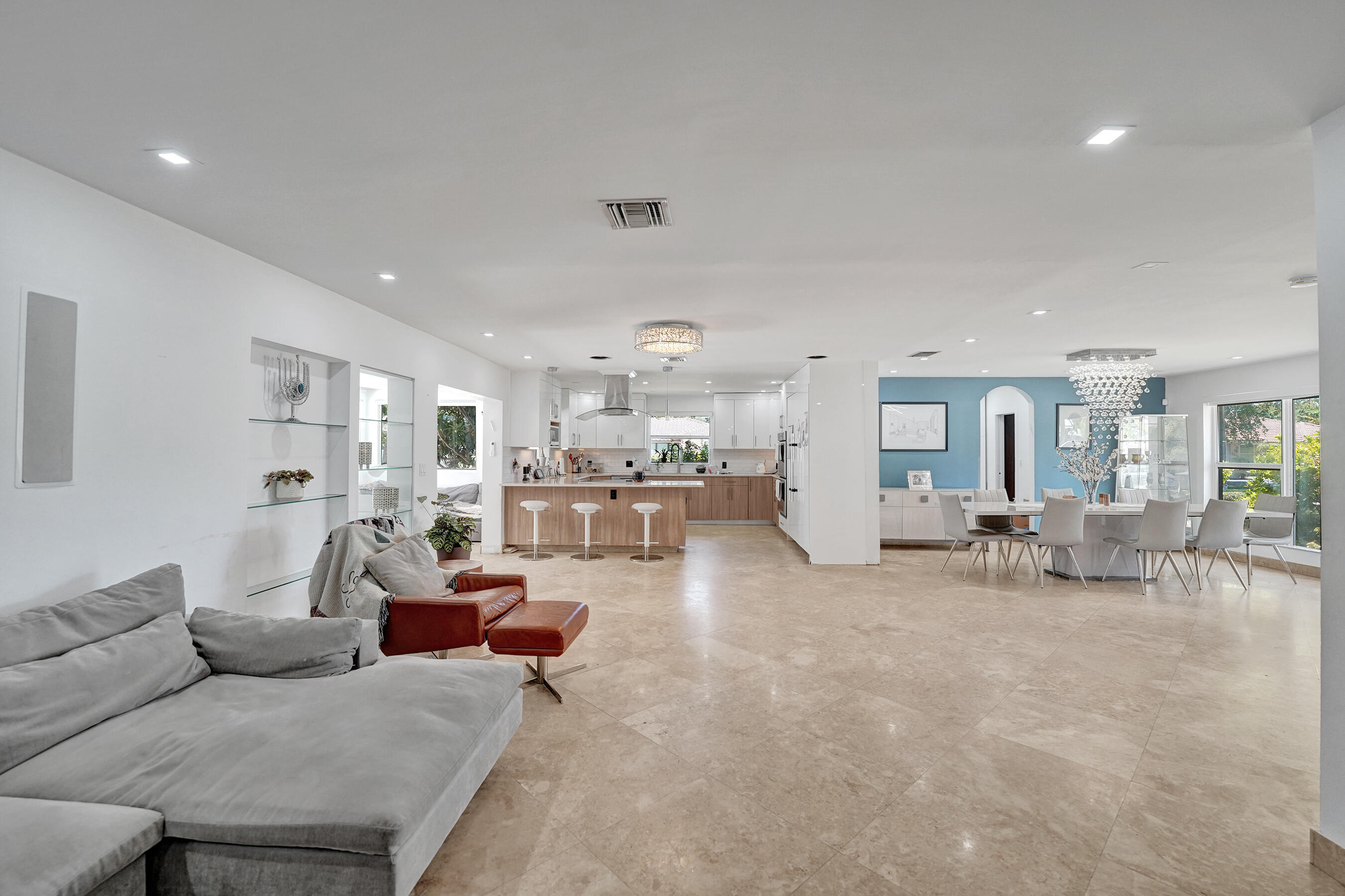 EMERALD HILLS - Residential Lease