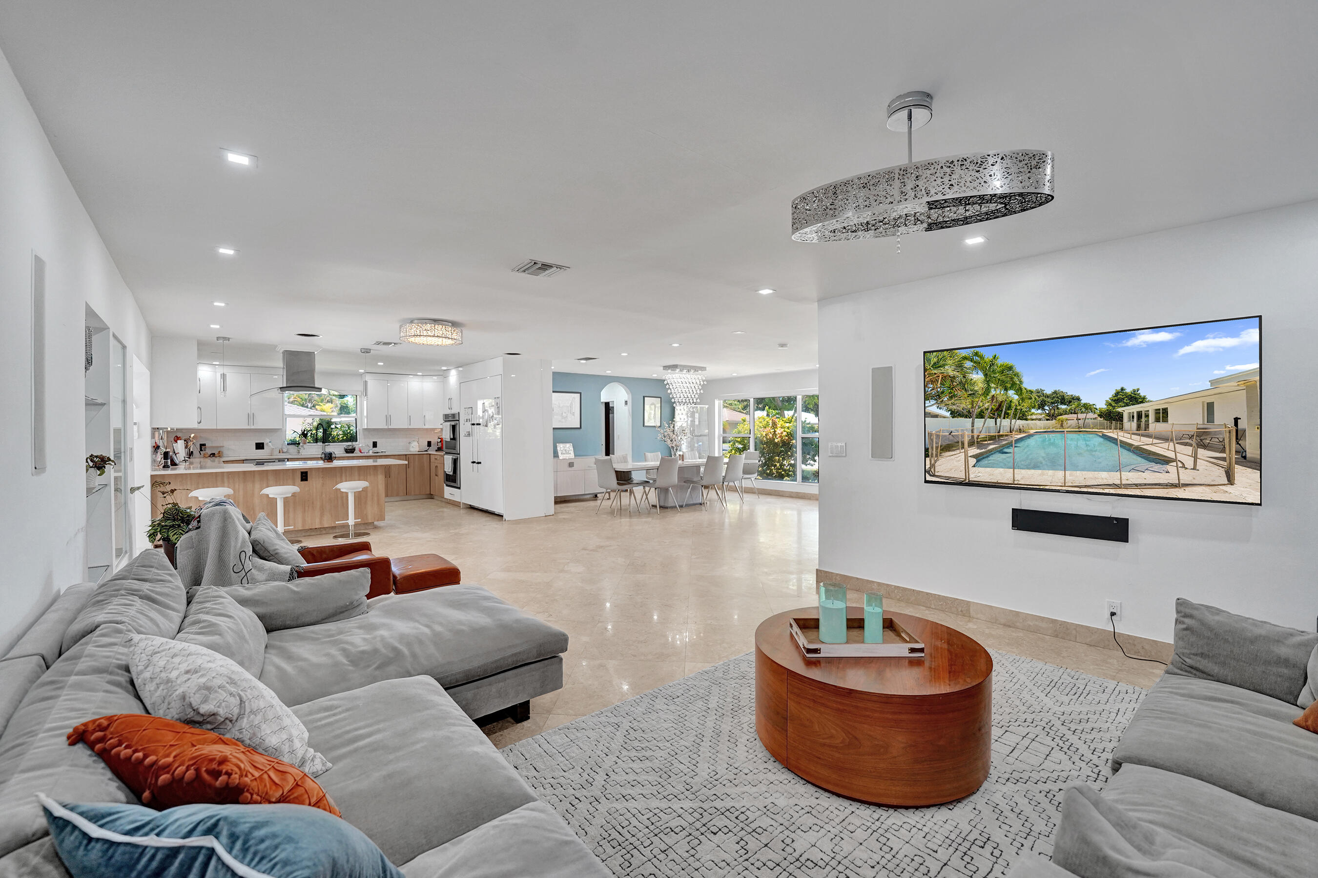 EMERALD HILLS - Residential Lease
