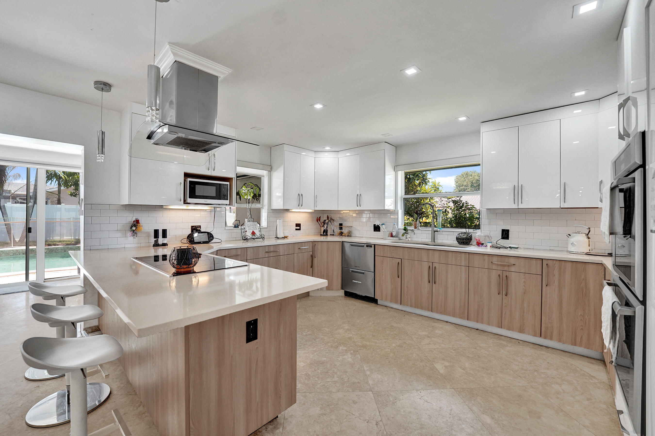 EMERALD HILLS - Residential Lease