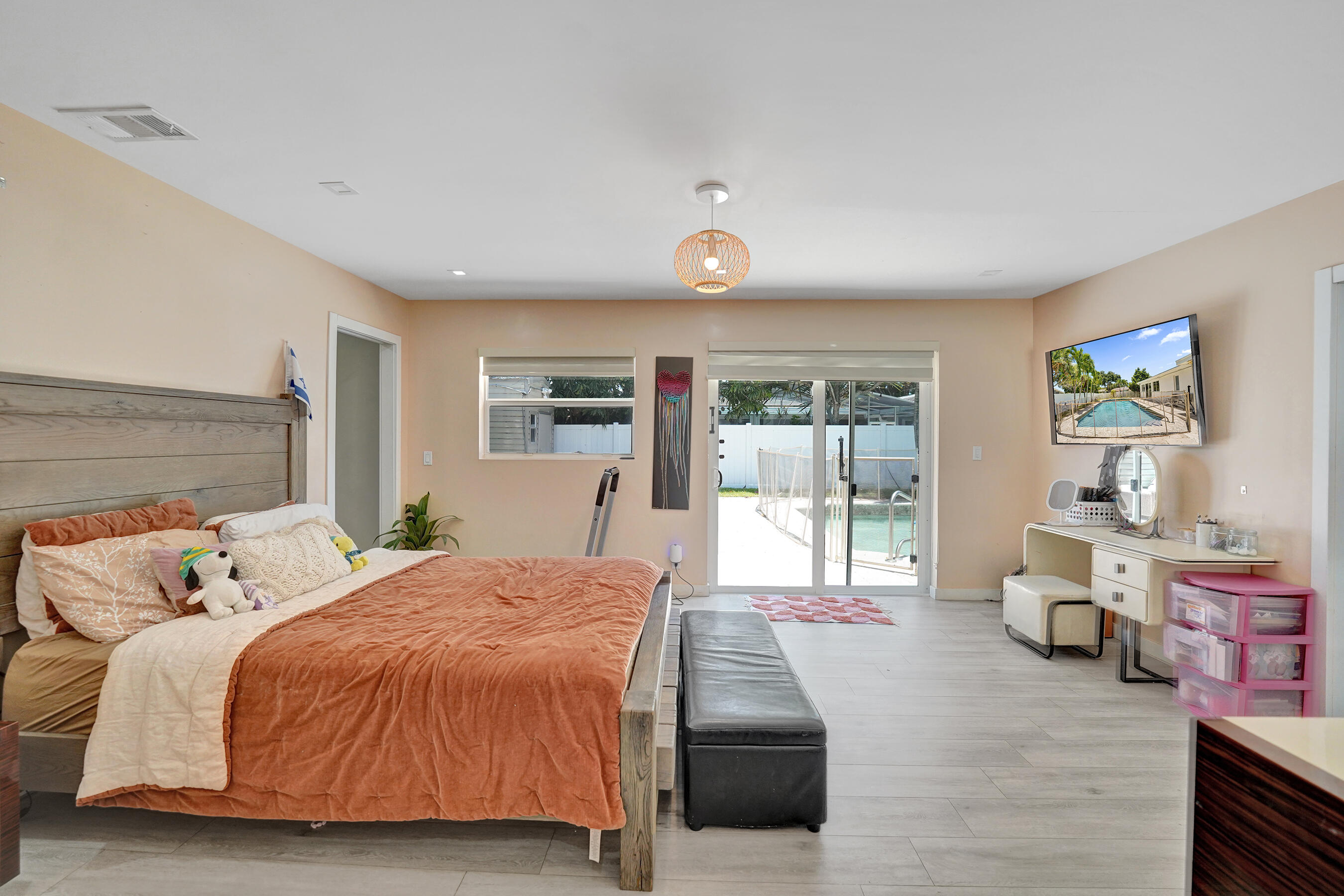EMERALD HILLS - Residential Lease