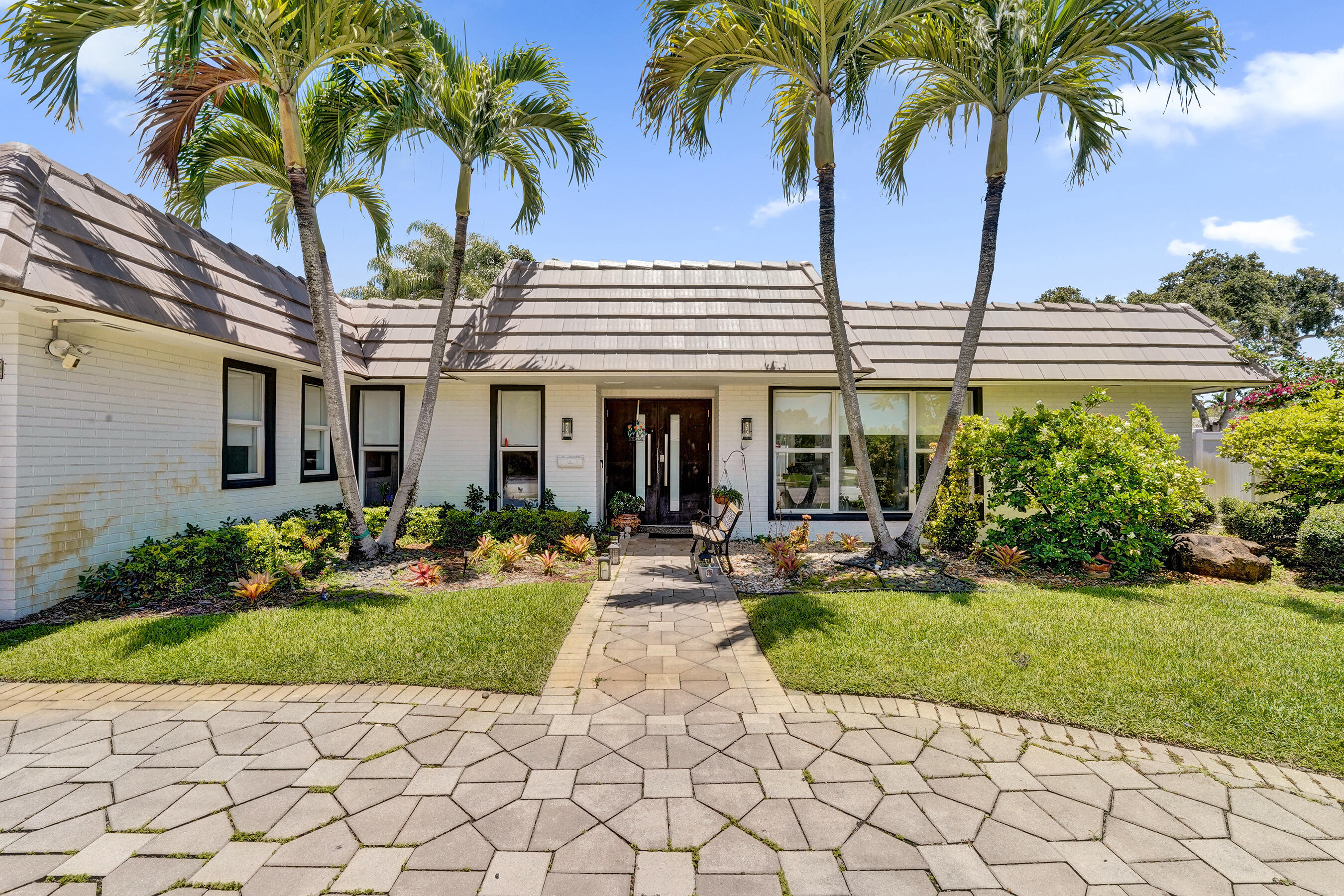 EMERALD HILLS - Residential Lease