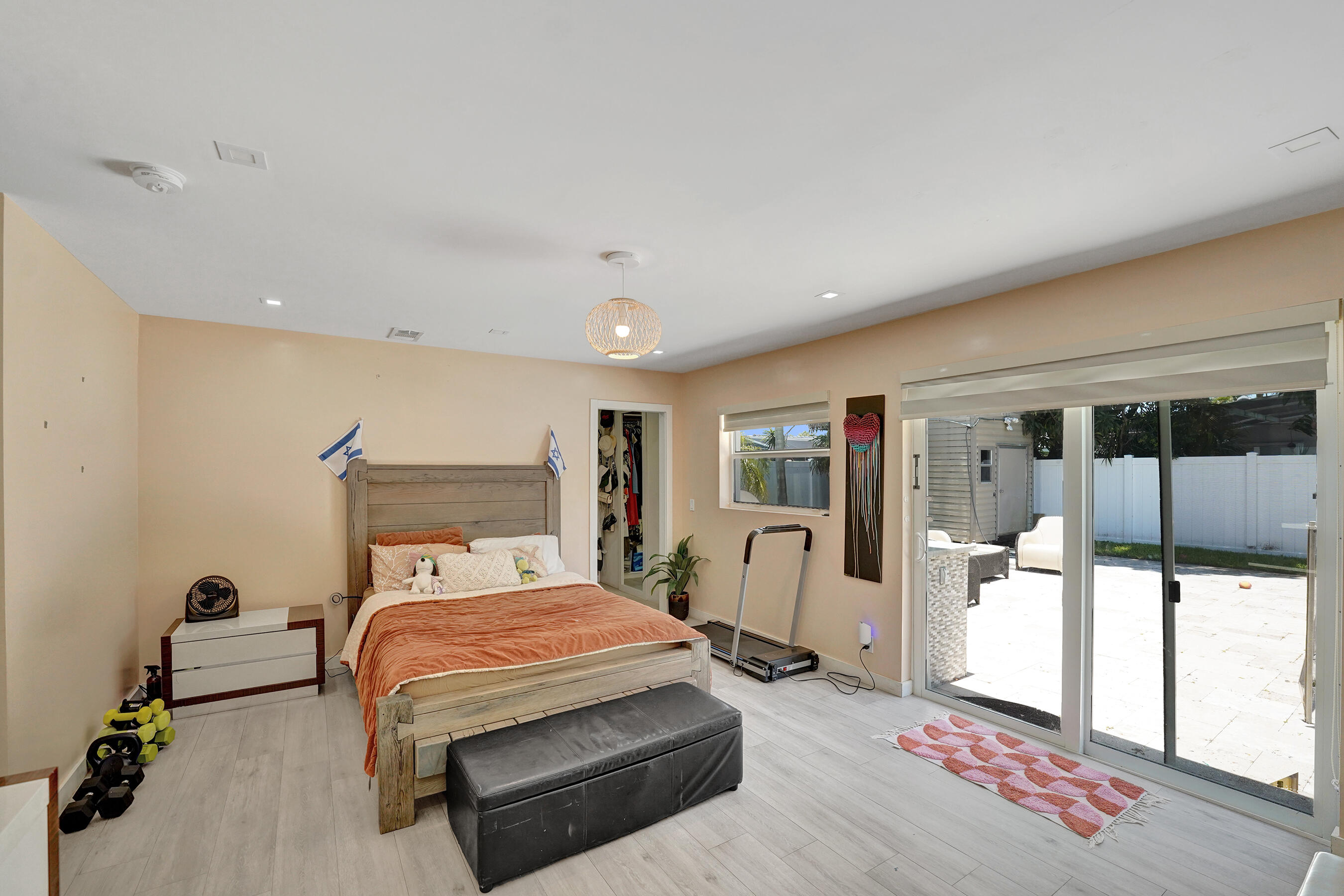 EMERALD HILLS - Residential Lease