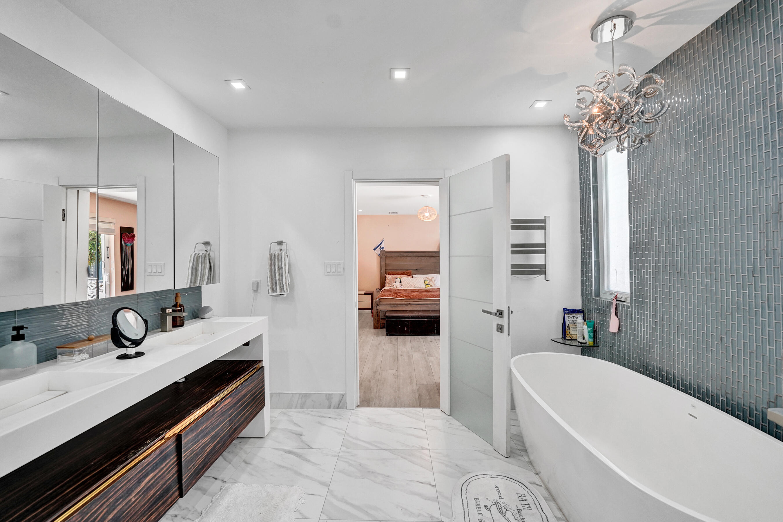 EMERALD HILLS - Residential Lease