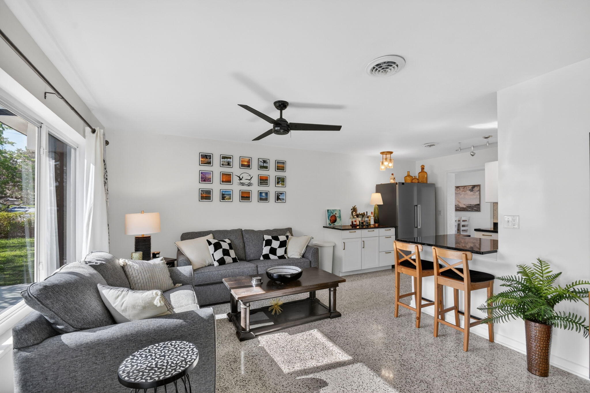 NORTH LAKE WORTH - Residential