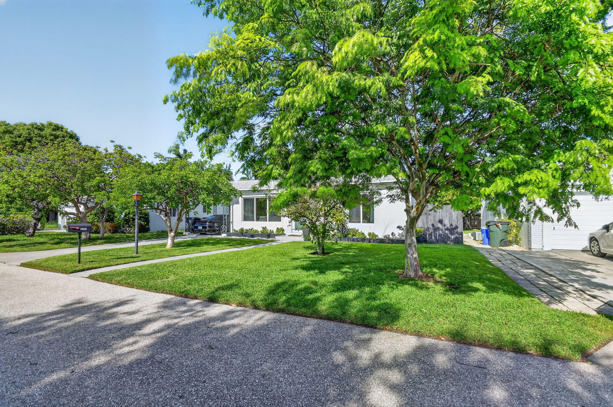 NORTH LAKE WORTH - Residential