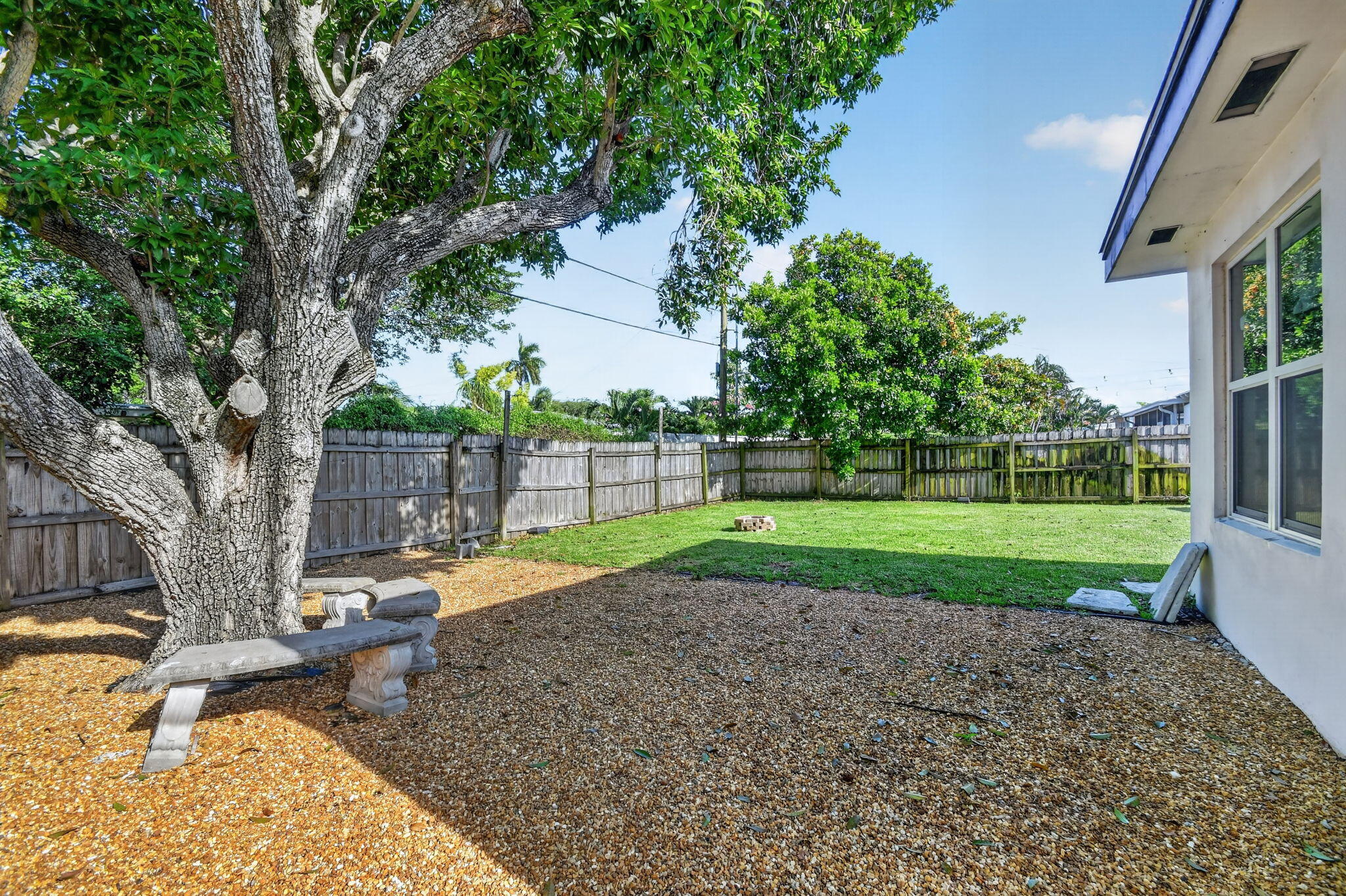 NORTH LAKE WORTH - Residential