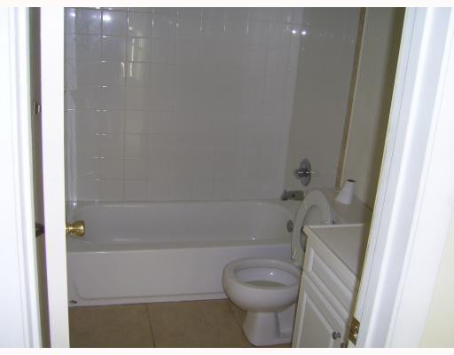 ROYAL PALMS OF CORAL - Residential Lease