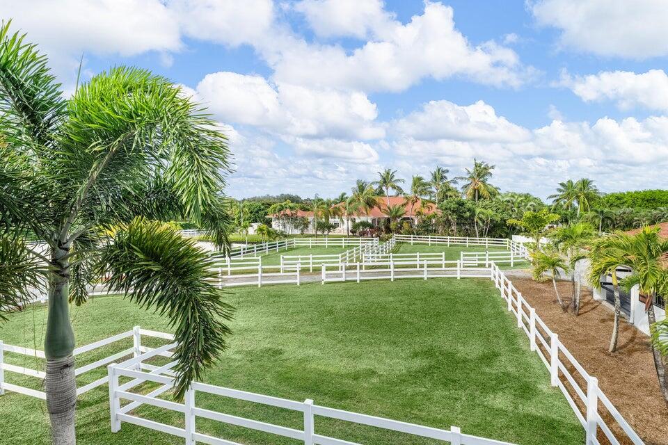 PALM BEACH POINT - Residential