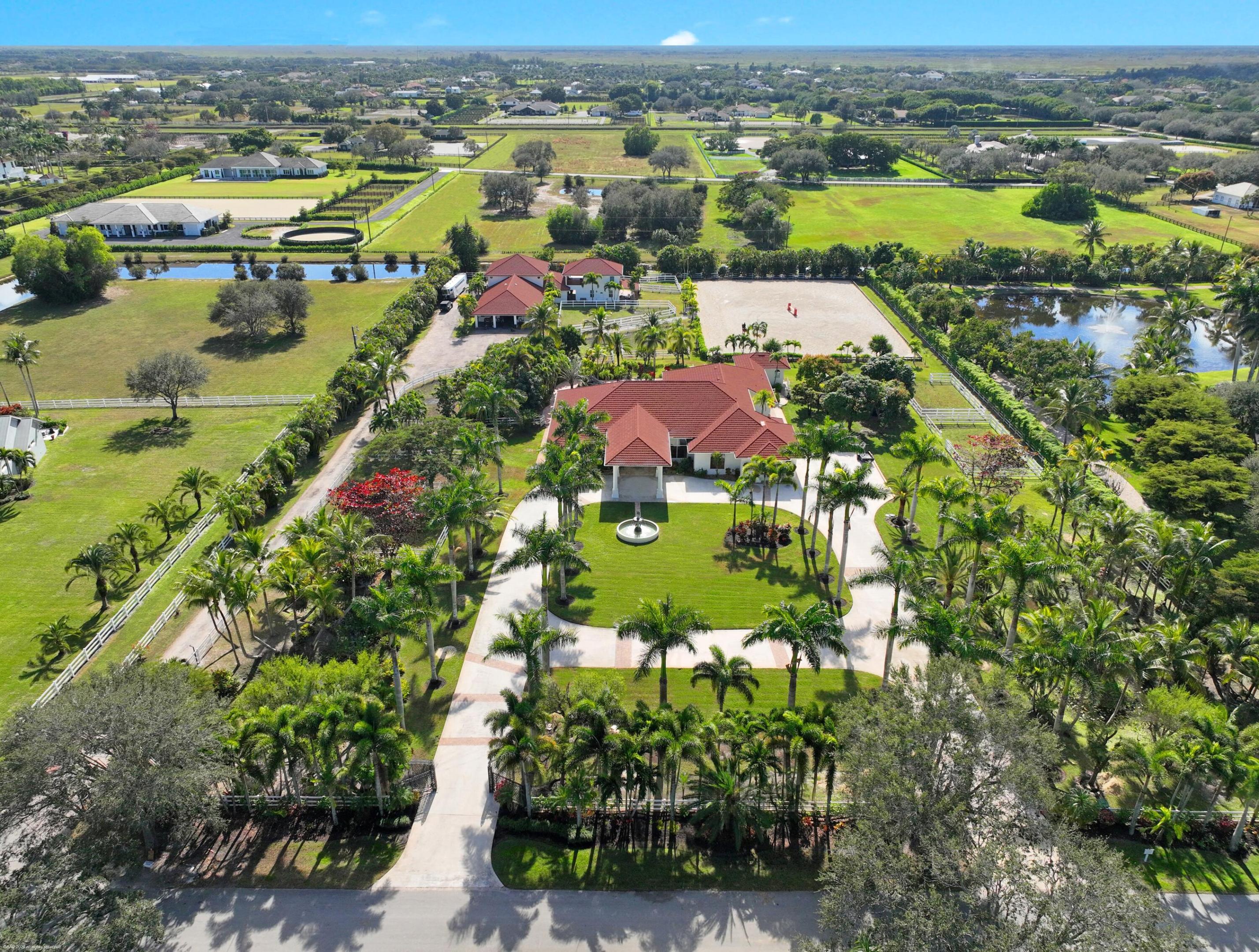 PALM BEACH POINT - Residential
