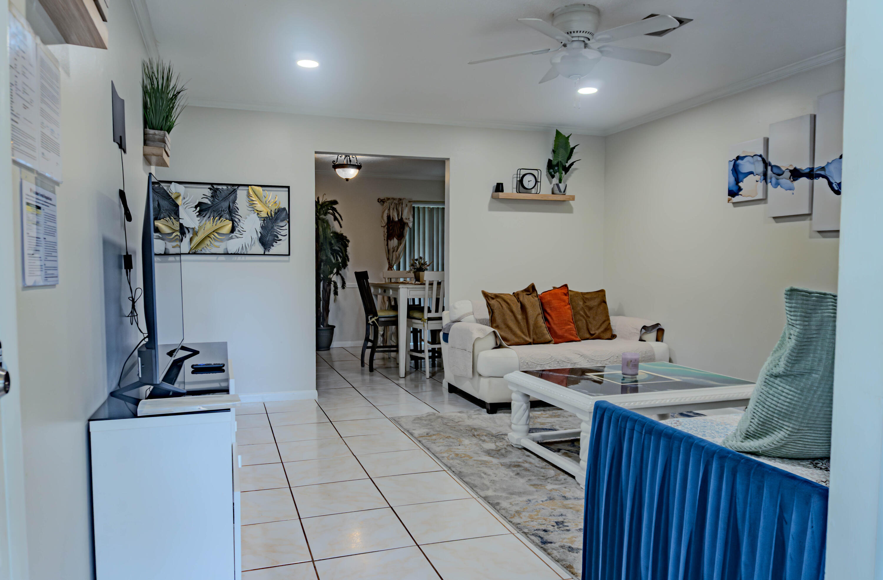 SOUTH SHORE 1 OF WELLINGTON - Residential Lease