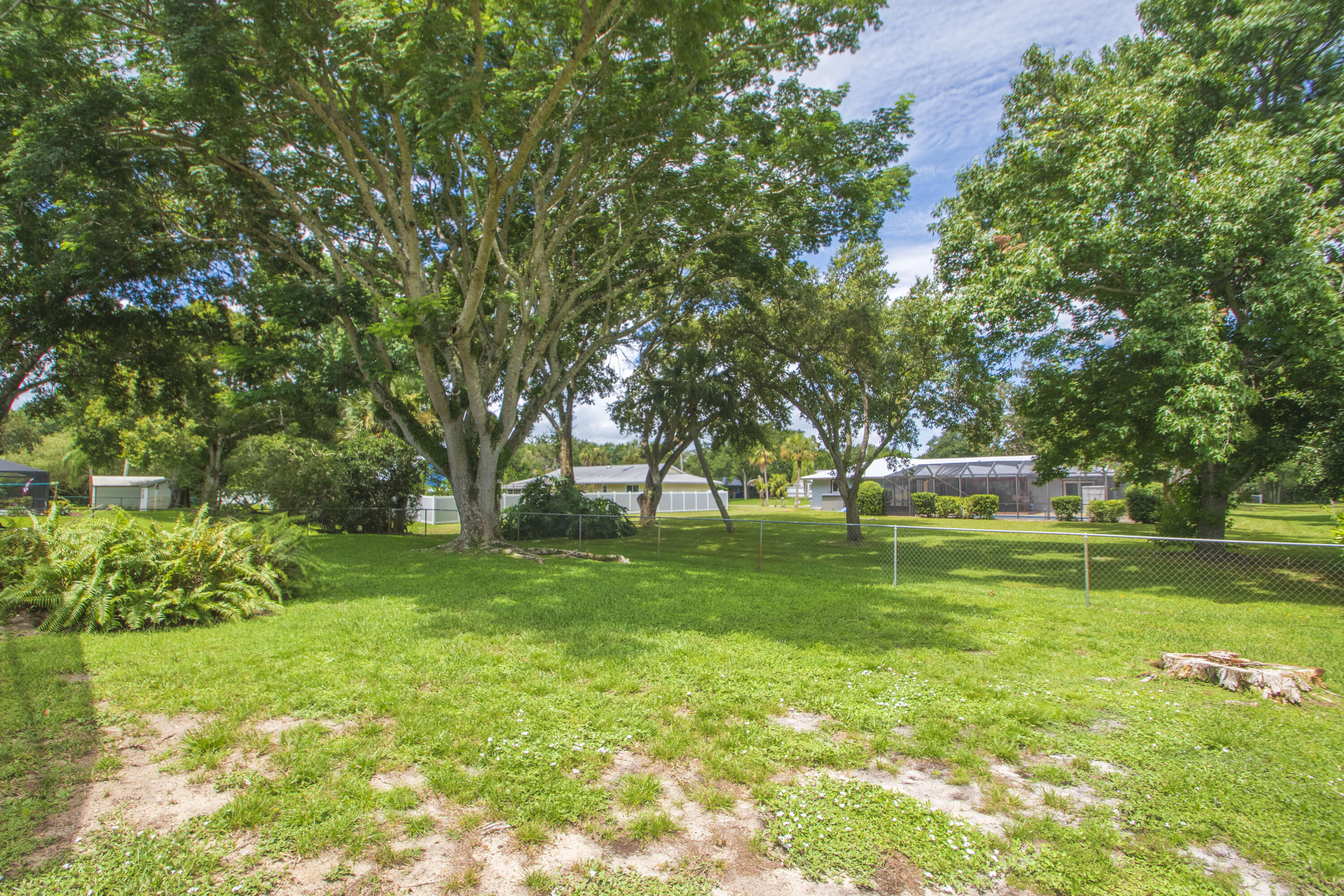 WEST SIDE VILLAS - Residential