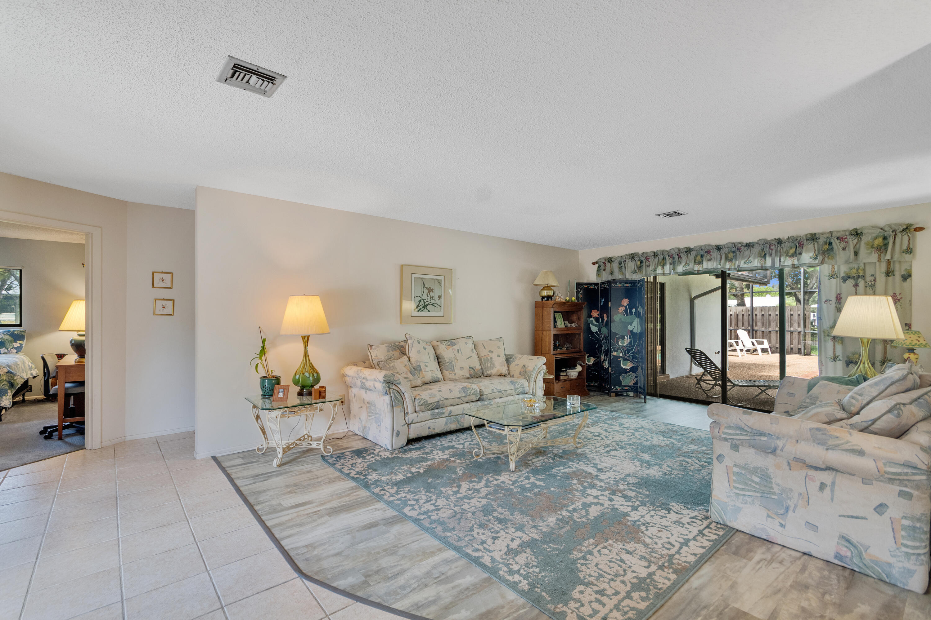 WEST SIDE VILLAS - Residential