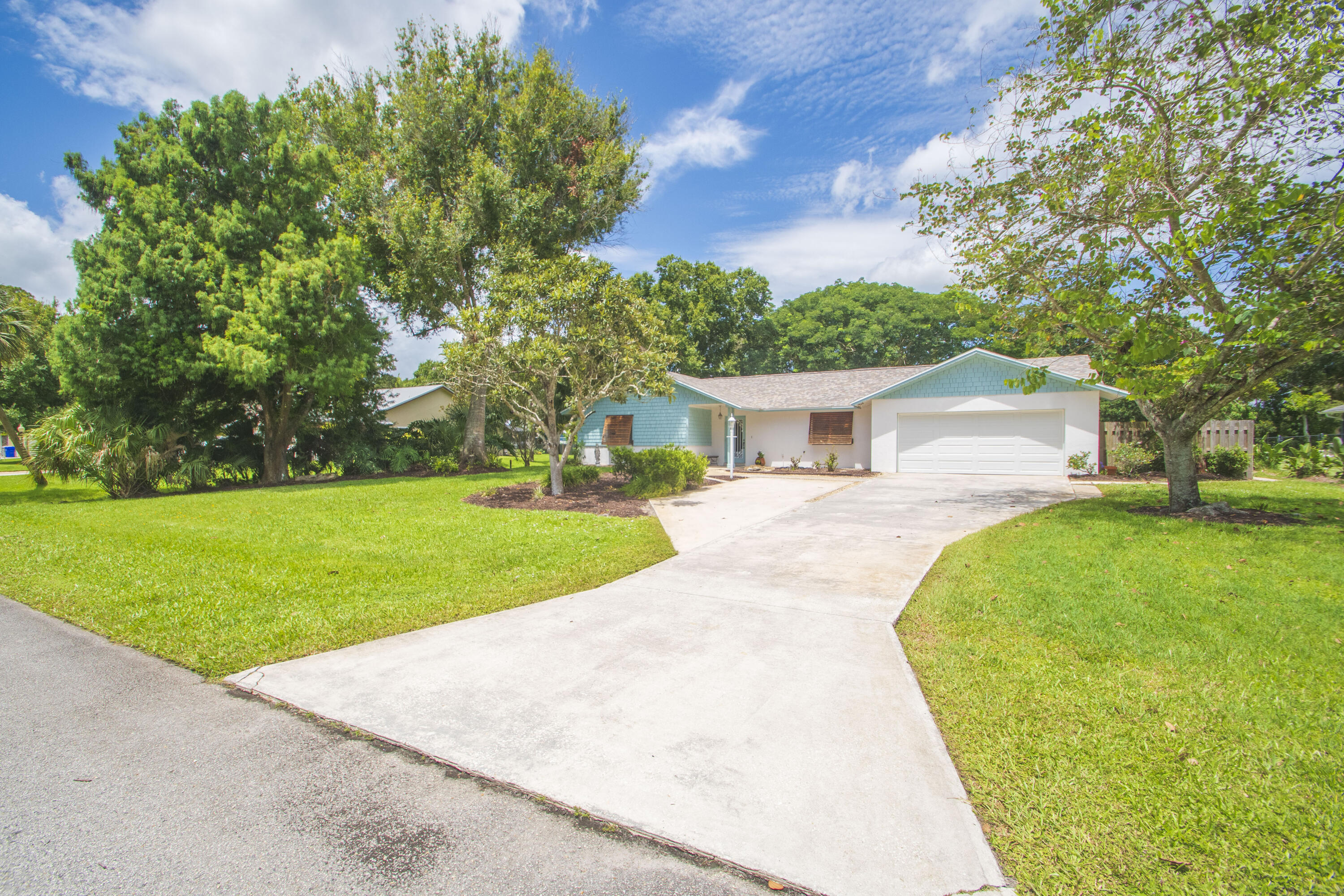 WEST SIDE VILLAS - Residential
