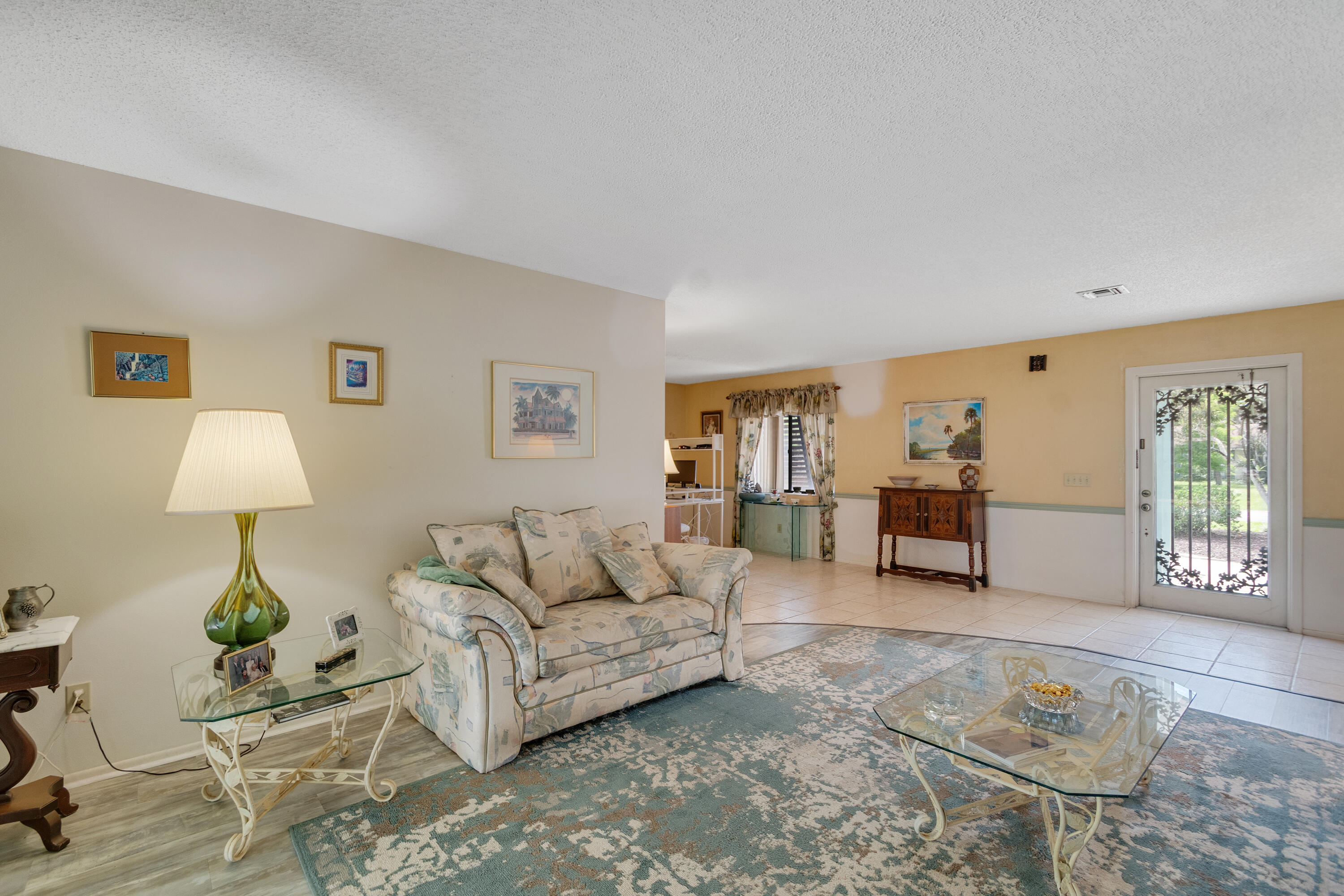 WEST SIDE VILLAS - Residential
