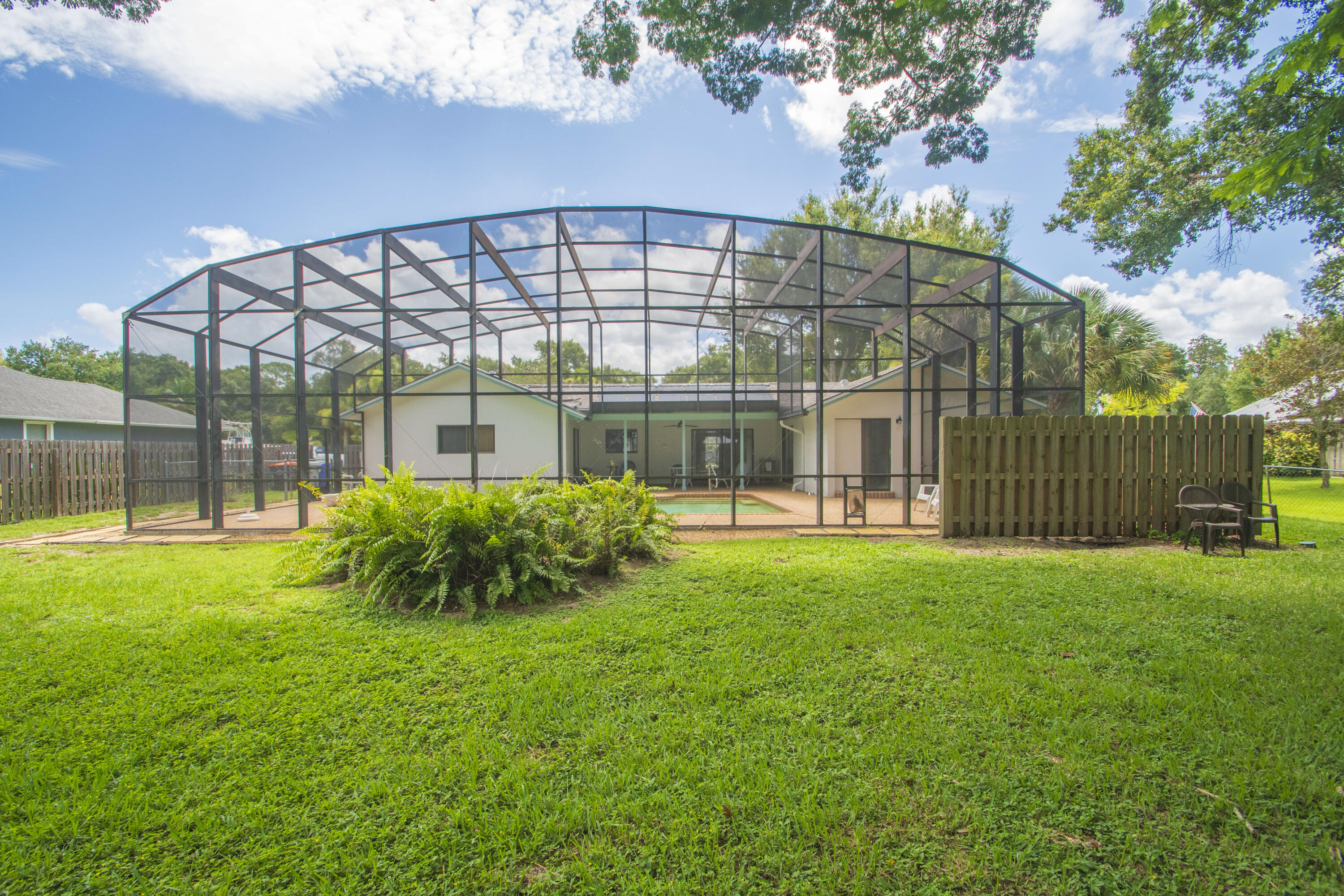 WEST SIDE VILLAS - Residential
