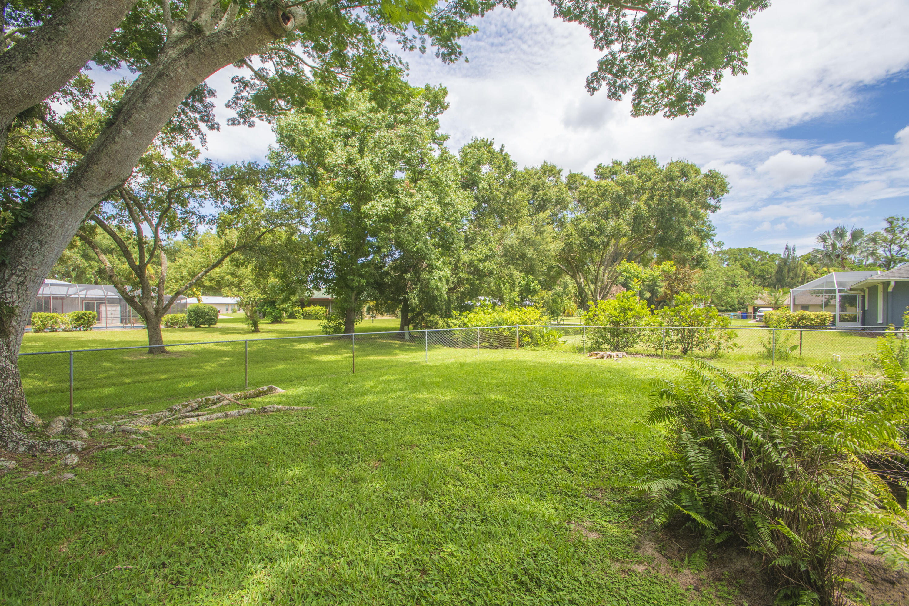 WEST SIDE VILLAS - Residential
