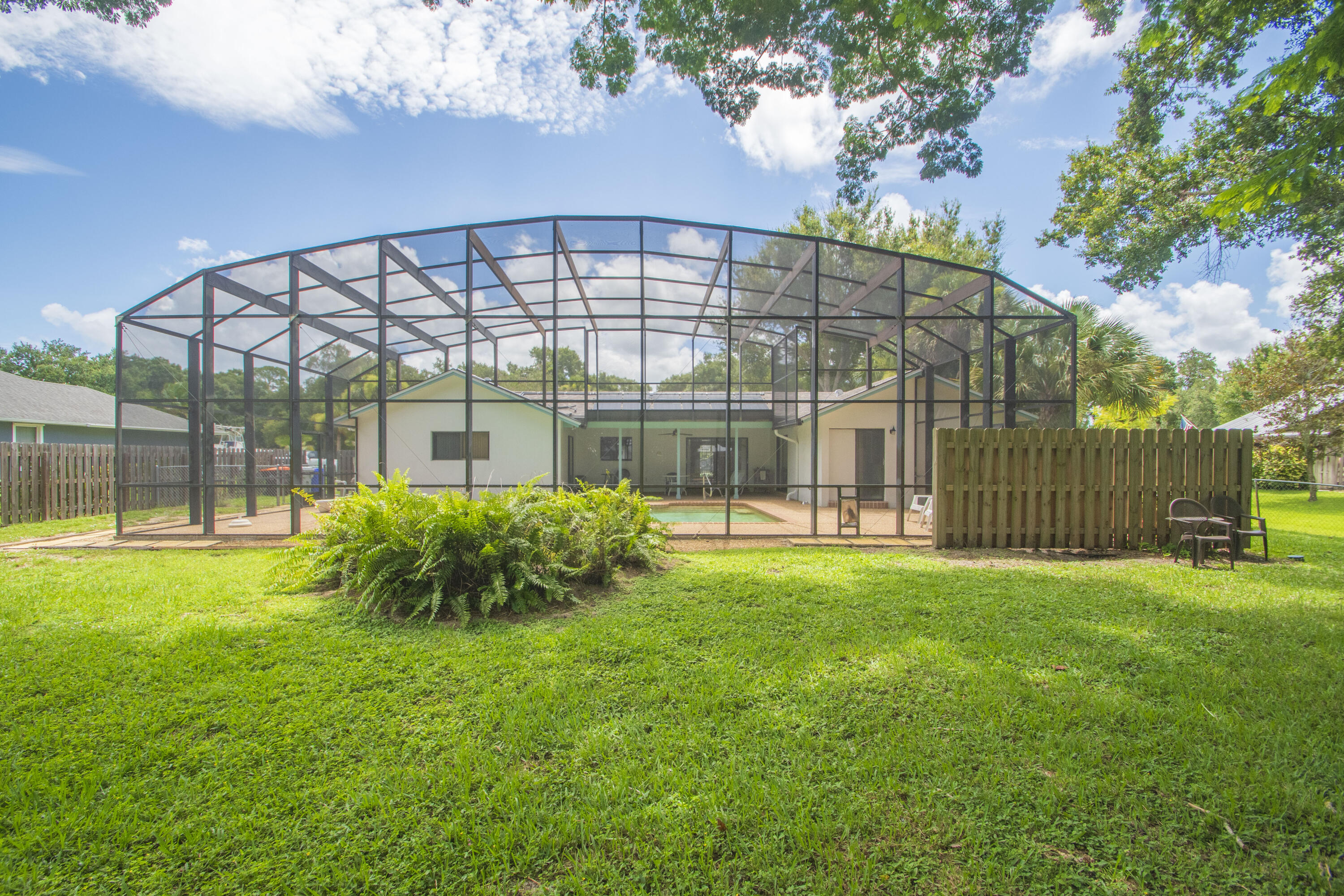 WEST SIDE VILLAS - Residential
