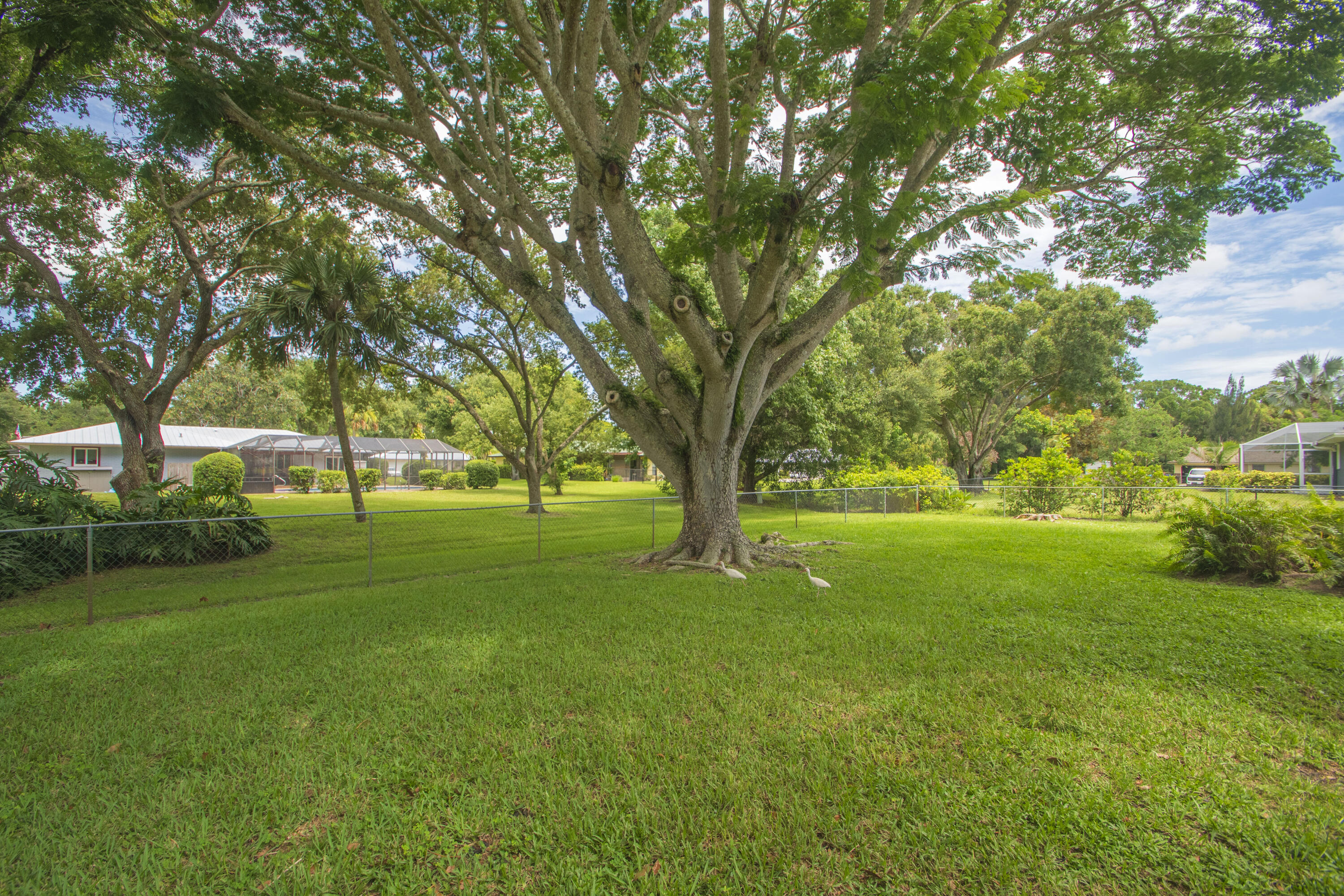 WEST SIDE VILLAS - Residential