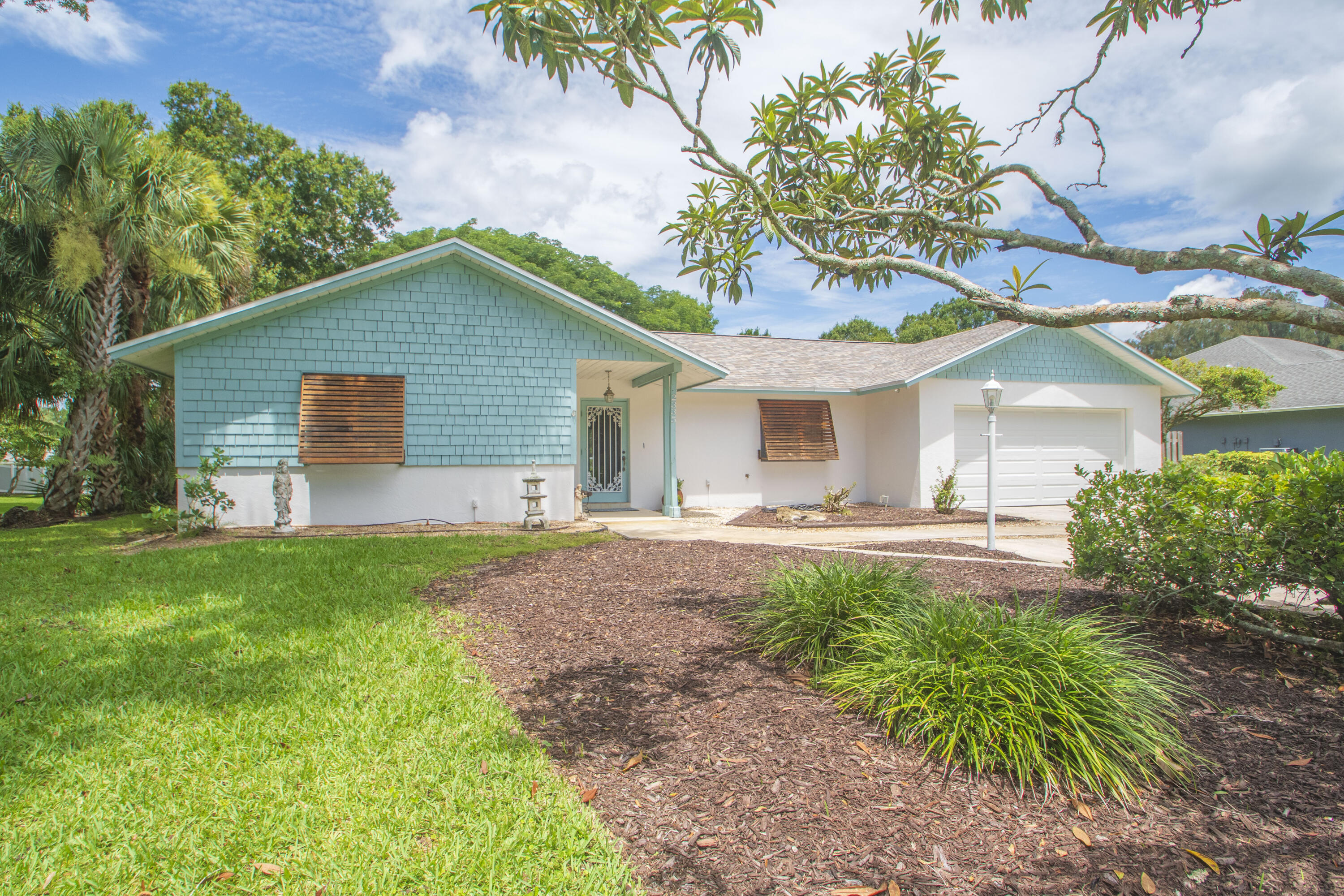 WEST SIDE VILLAS - Residential