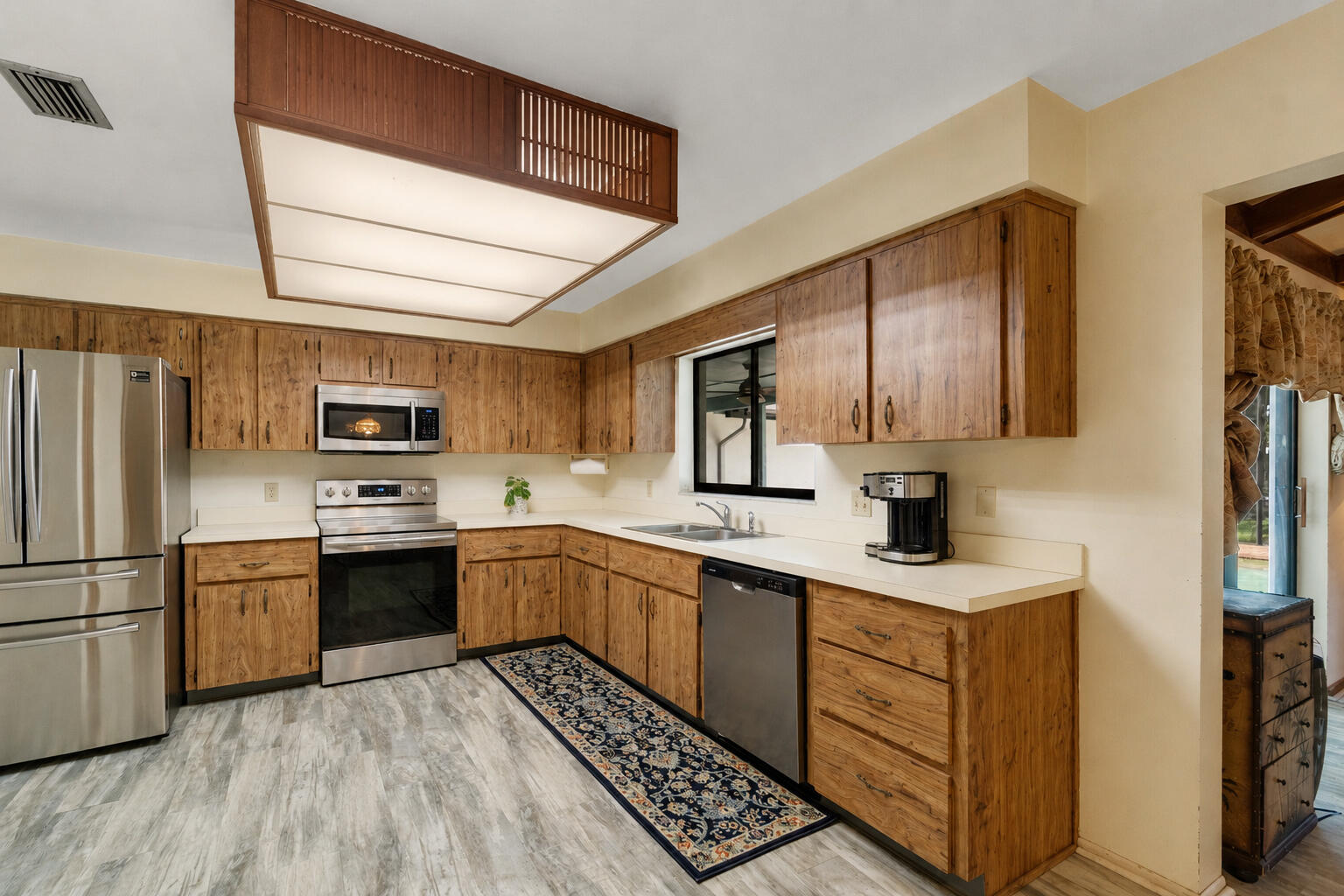 WEST SIDE VILLAS - Residential
