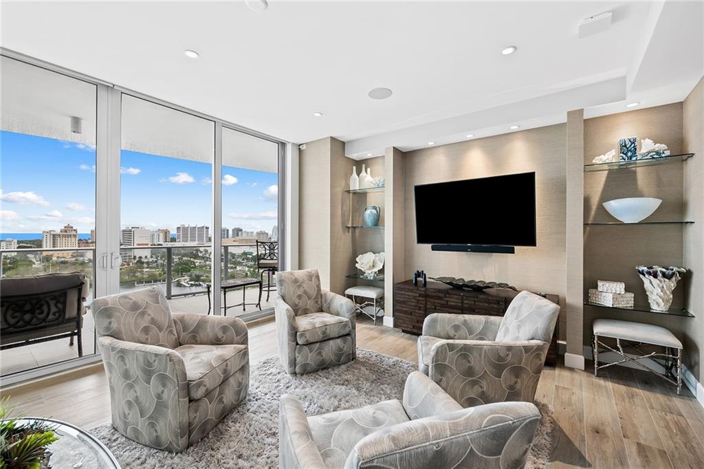 RIVA - Residential