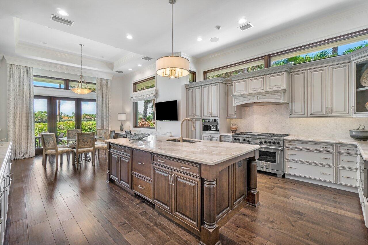 SAILFISH POINT - Residential