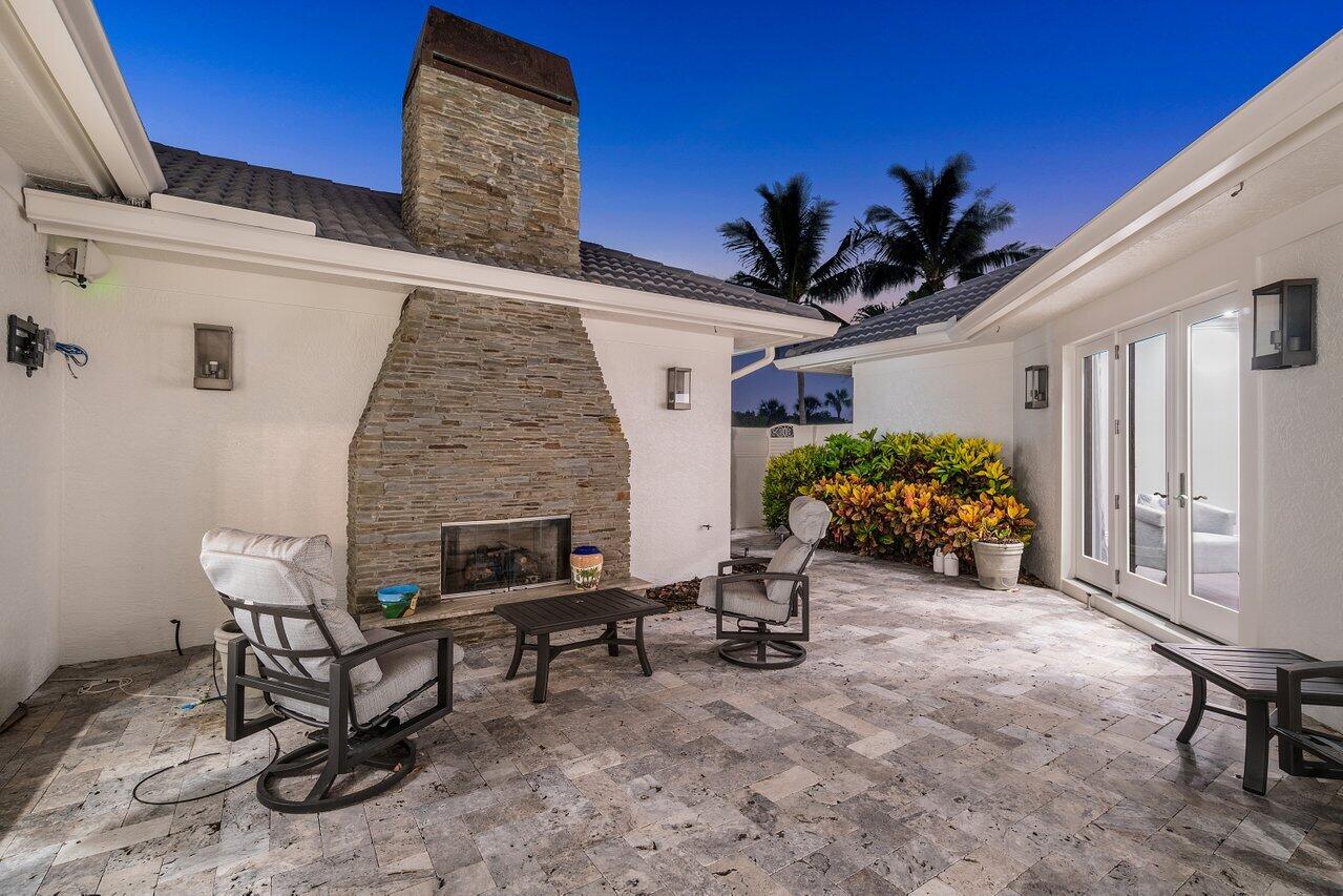 SAILFISH POINT - Residential