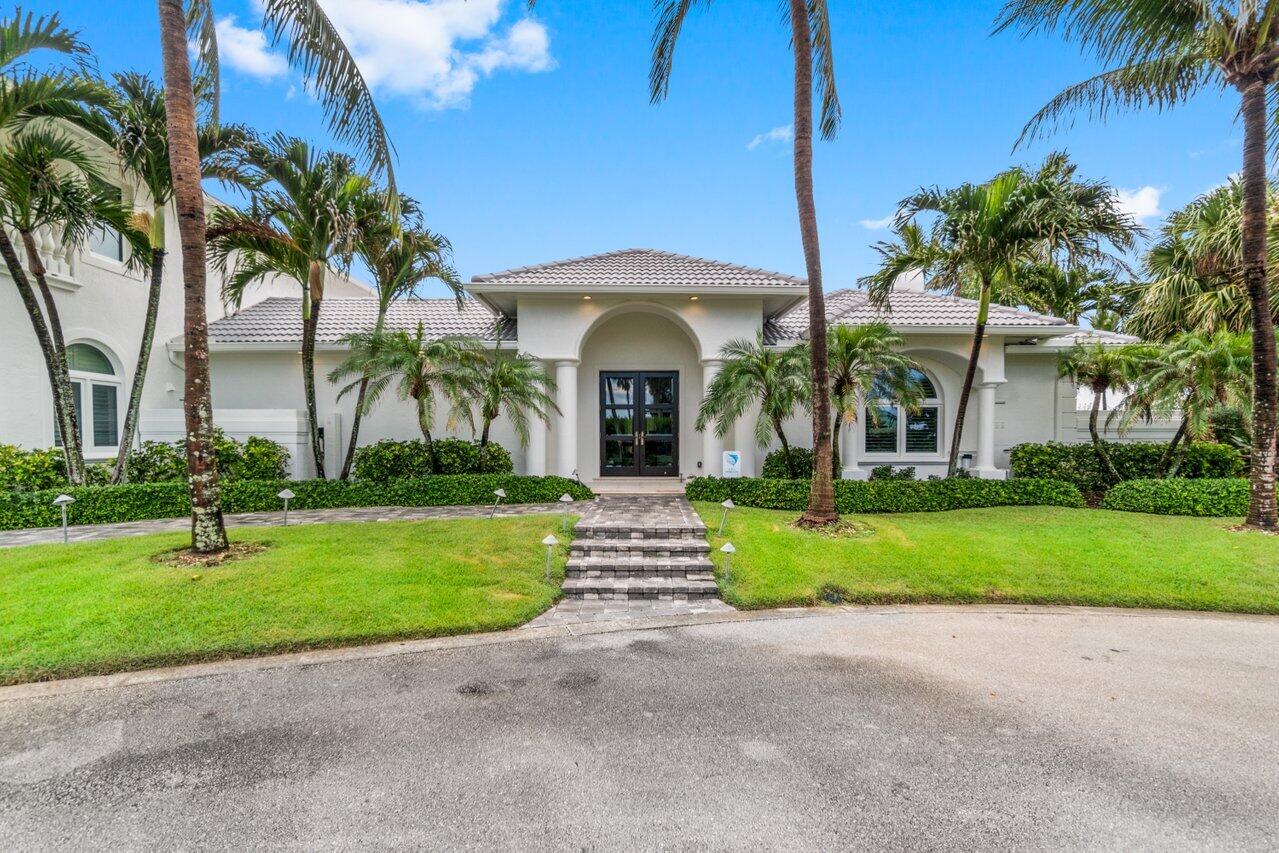 SAILFISH POINT - Residential