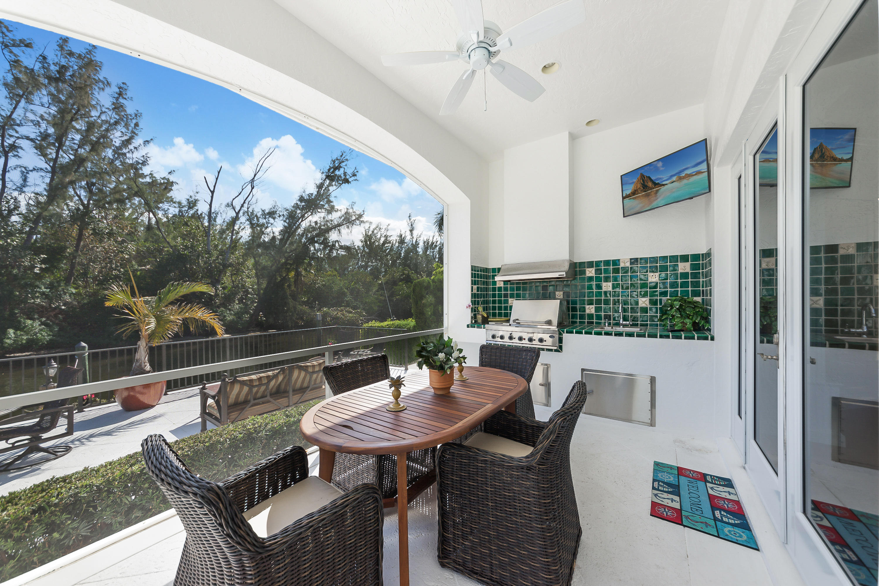 ROYAL PALM YACHT & COUNTRY CLUB - Residential