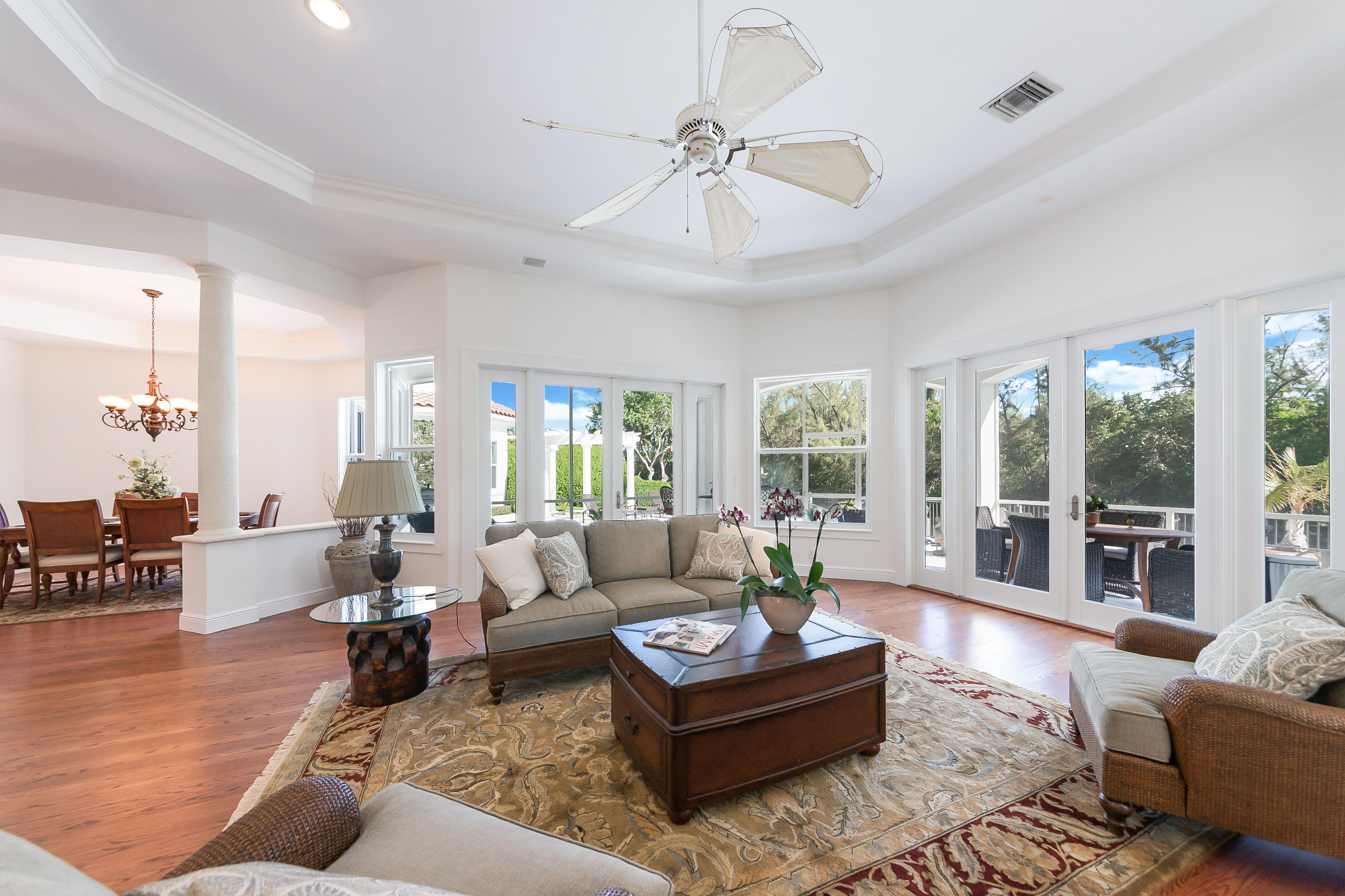ROYAL PALM YACHT & COUNTRY CLUB - Residential