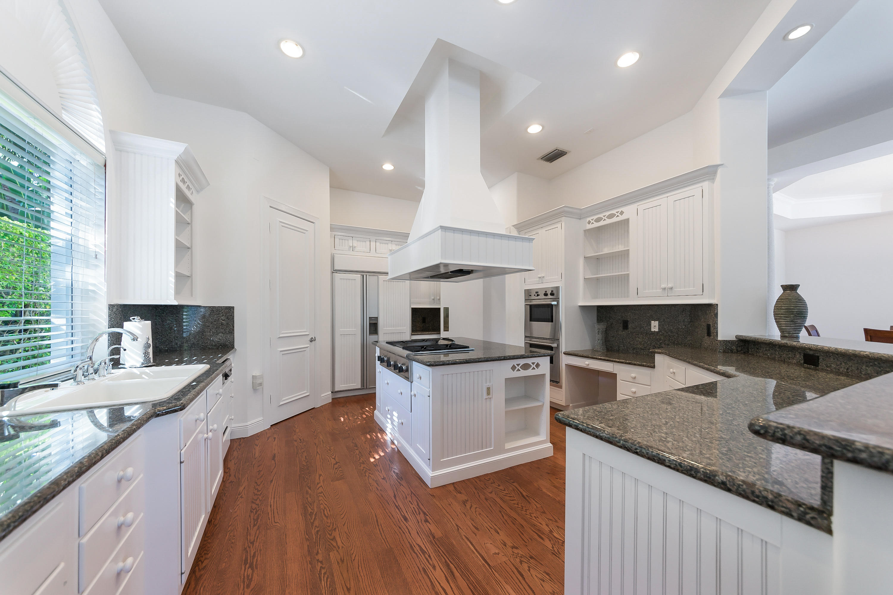 ROYAL PALM YACHT & COUNTRY CLUB - Residential