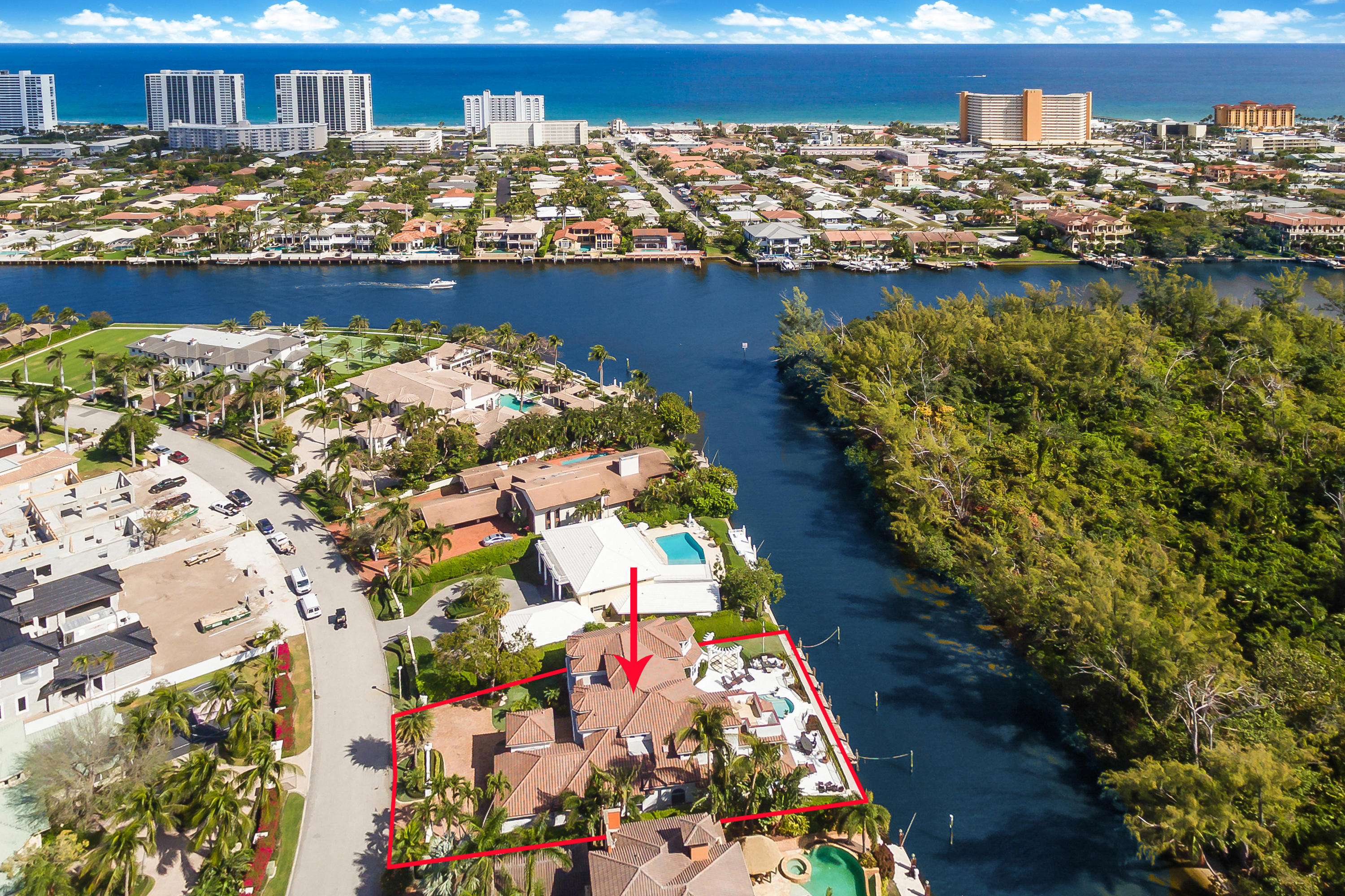 ROYAL PALM YACHT & COUNTRY CLUB - Residential