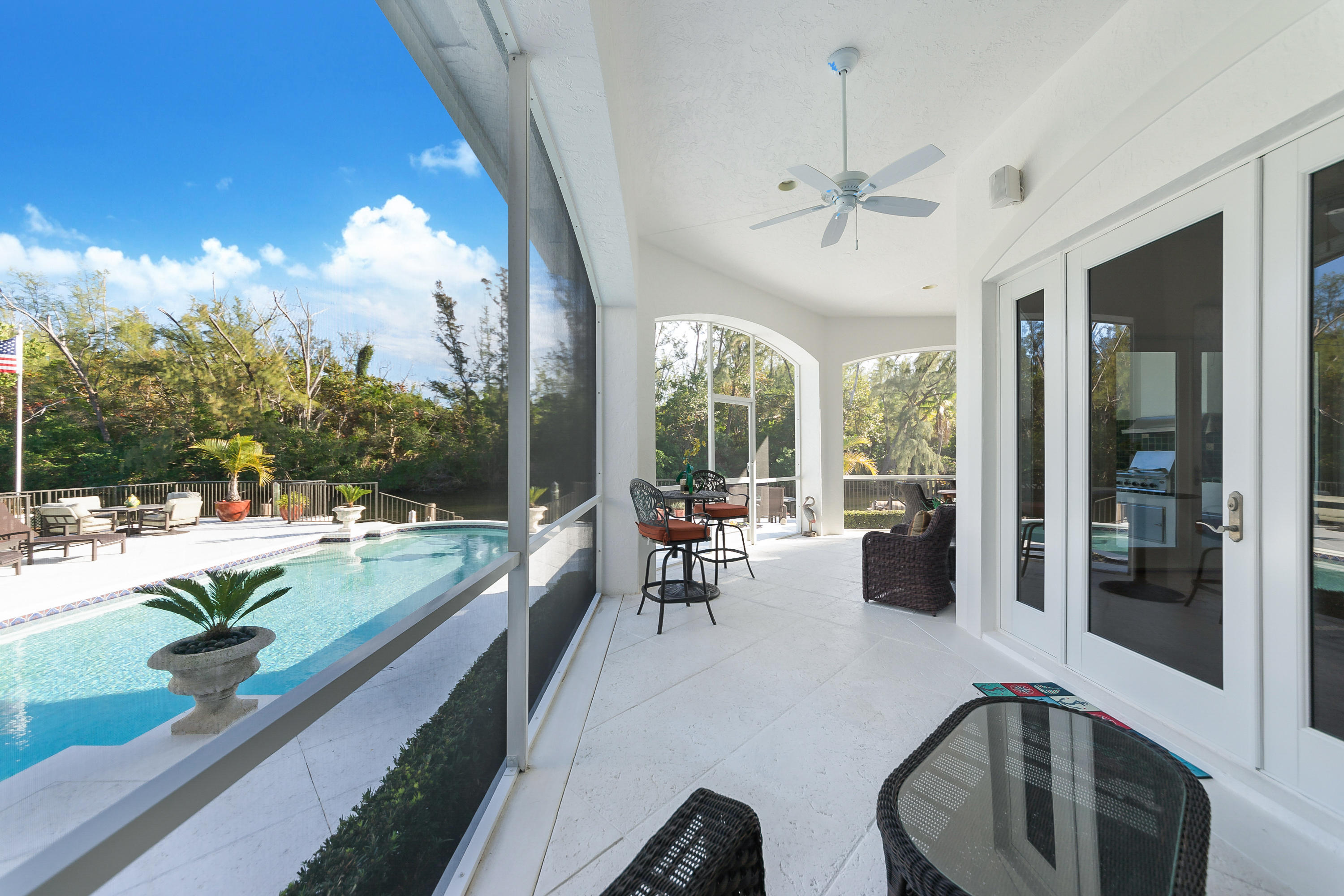 ROYAL PALM YACHT & COUNTRY CLUB - Residential