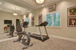 ROYAL PALM YACHT & COUNTRY CLUB - Residential
