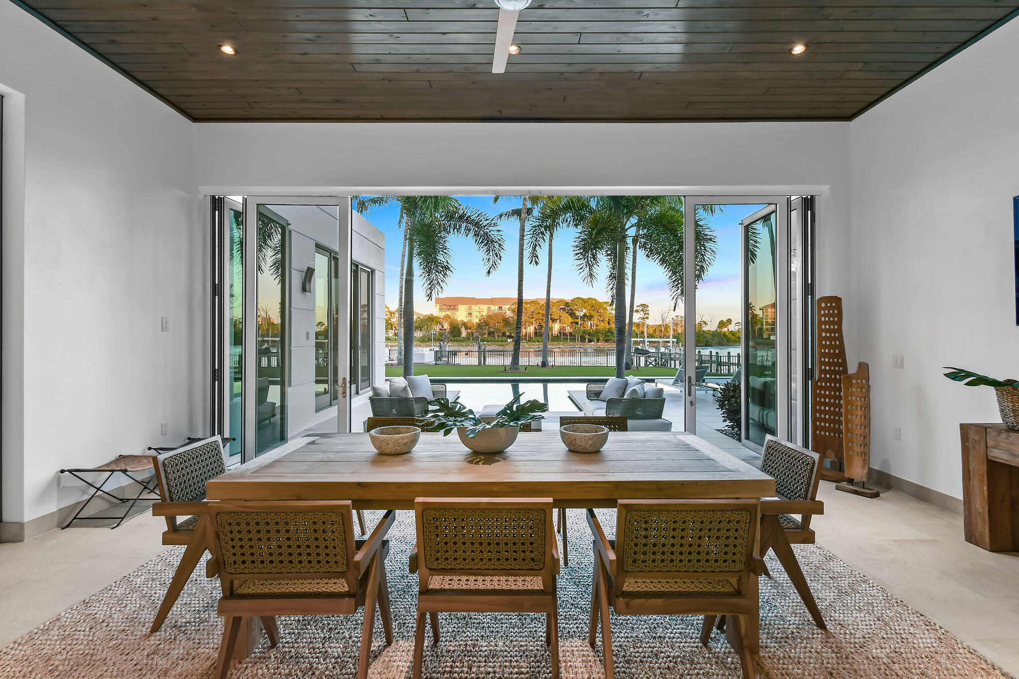 HARBOR PLACE - Residential