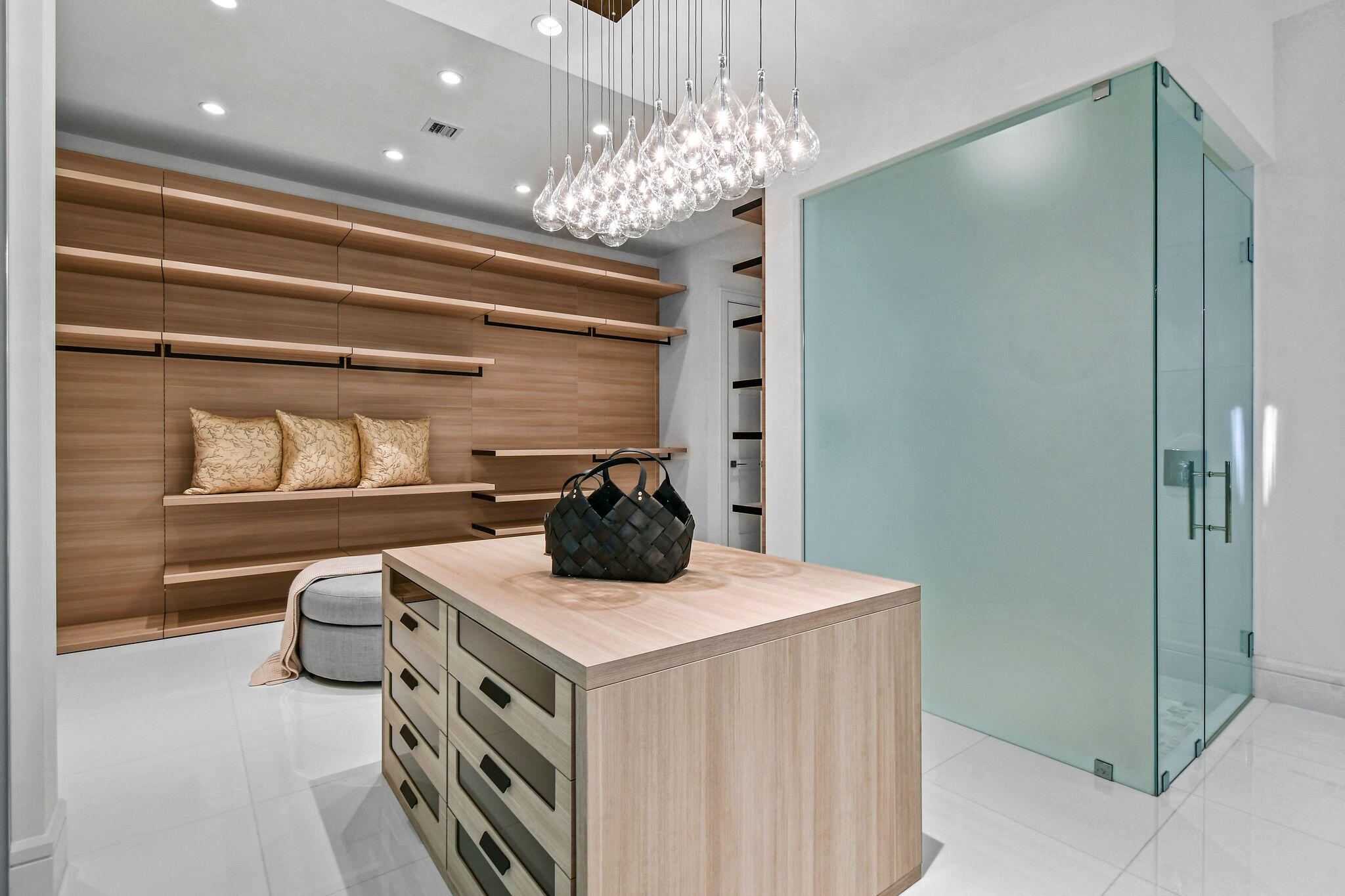 HARBOR PLACE - Residential