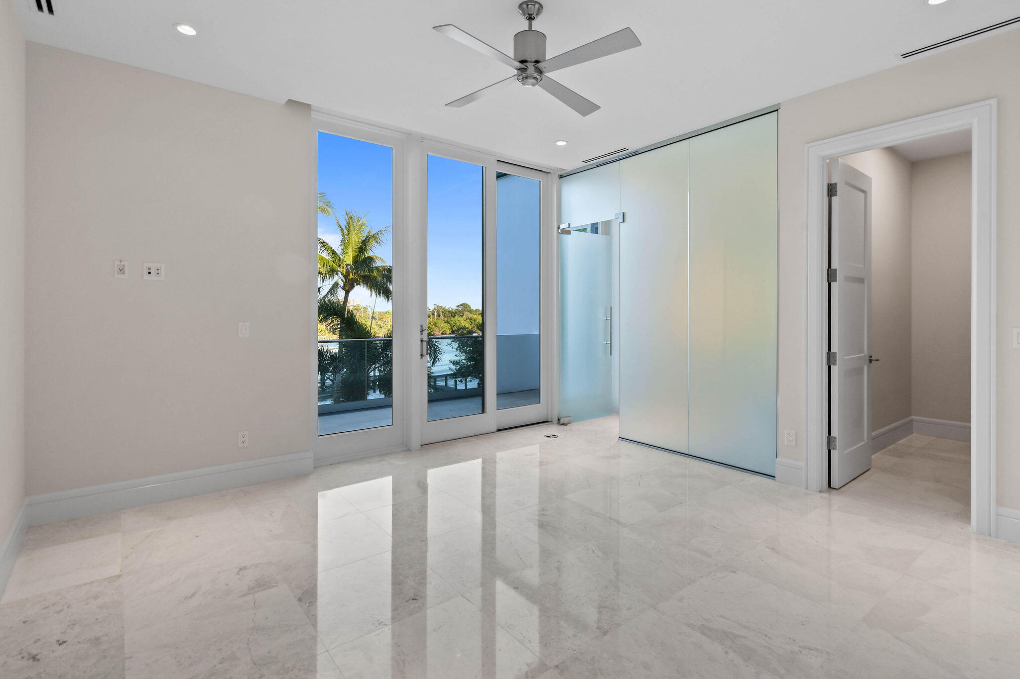 HARBOR PLACE - Residential