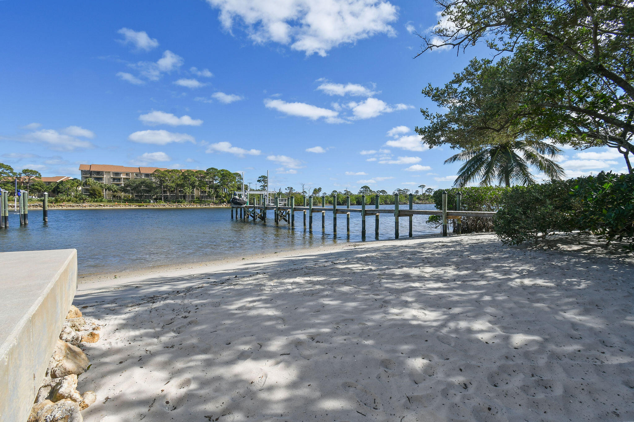 HARBOR PLACE - Residential