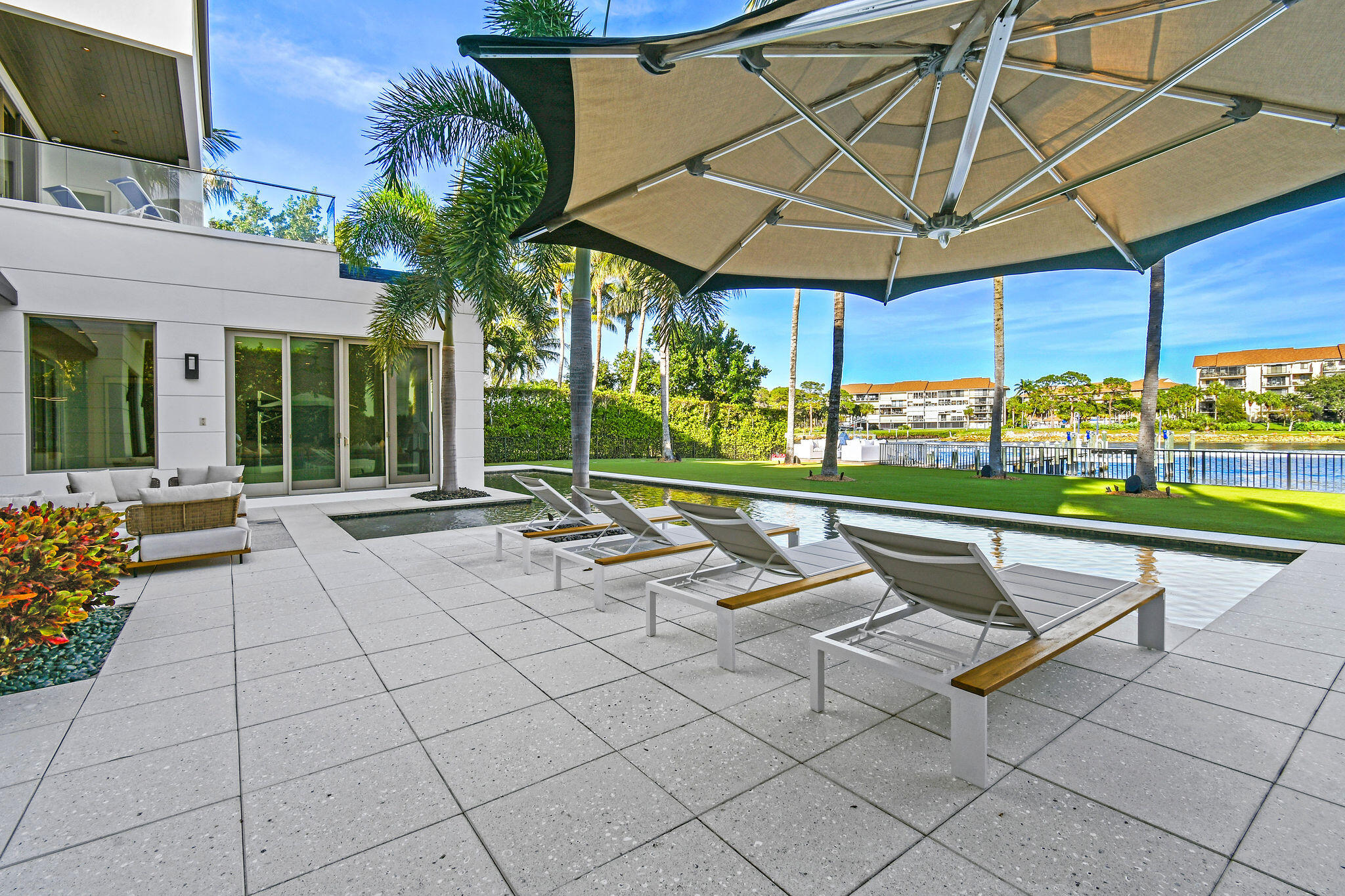 HARBOR PLACE - Residential