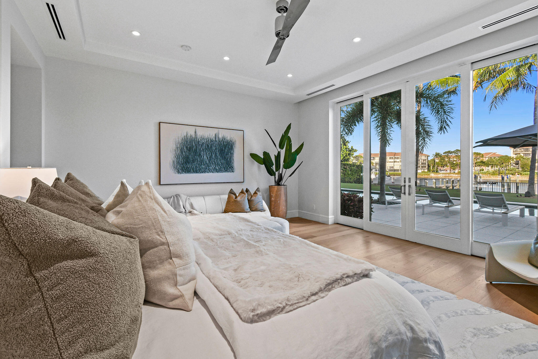 HARBOR PLACE - Residential
