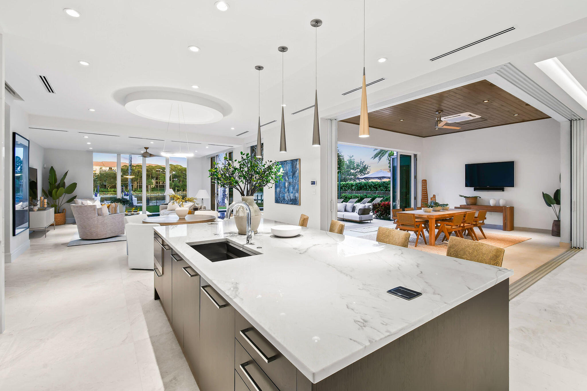 HARBOR PLACE - Residential