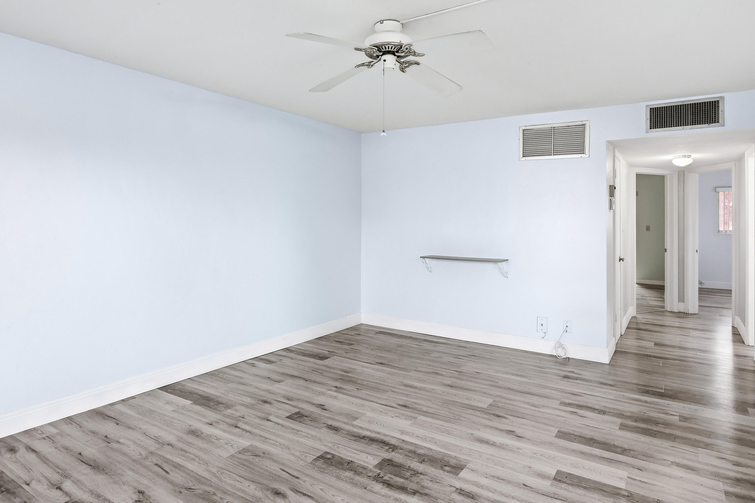LAKESIDE POINT APT 2 CONDO - Residential
