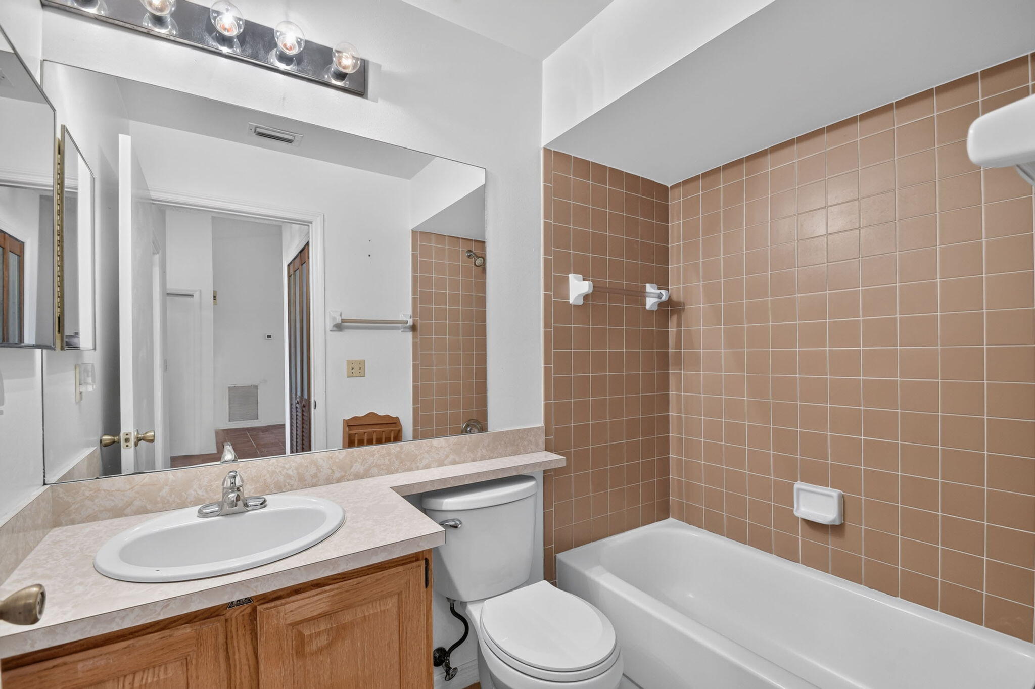 ARBOR GLEN 1 - Residential