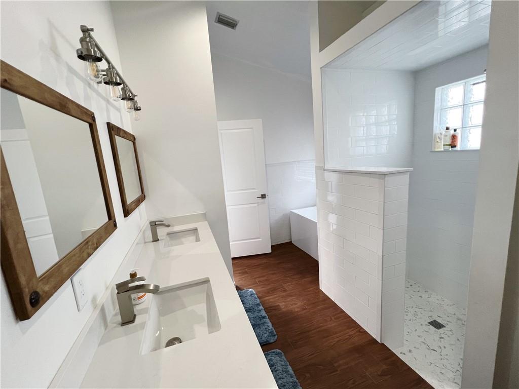 Sugar Pond Manor Wellingt - Residential